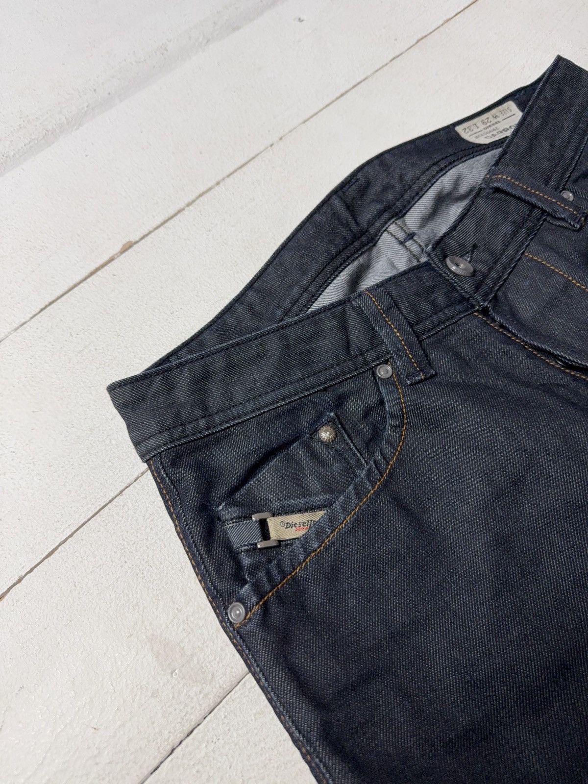 Diesel Luxury 00s Diesel Darron Regular Slim Tapered Jeans W29 L32 Size US 29 - 8 Thumbnail