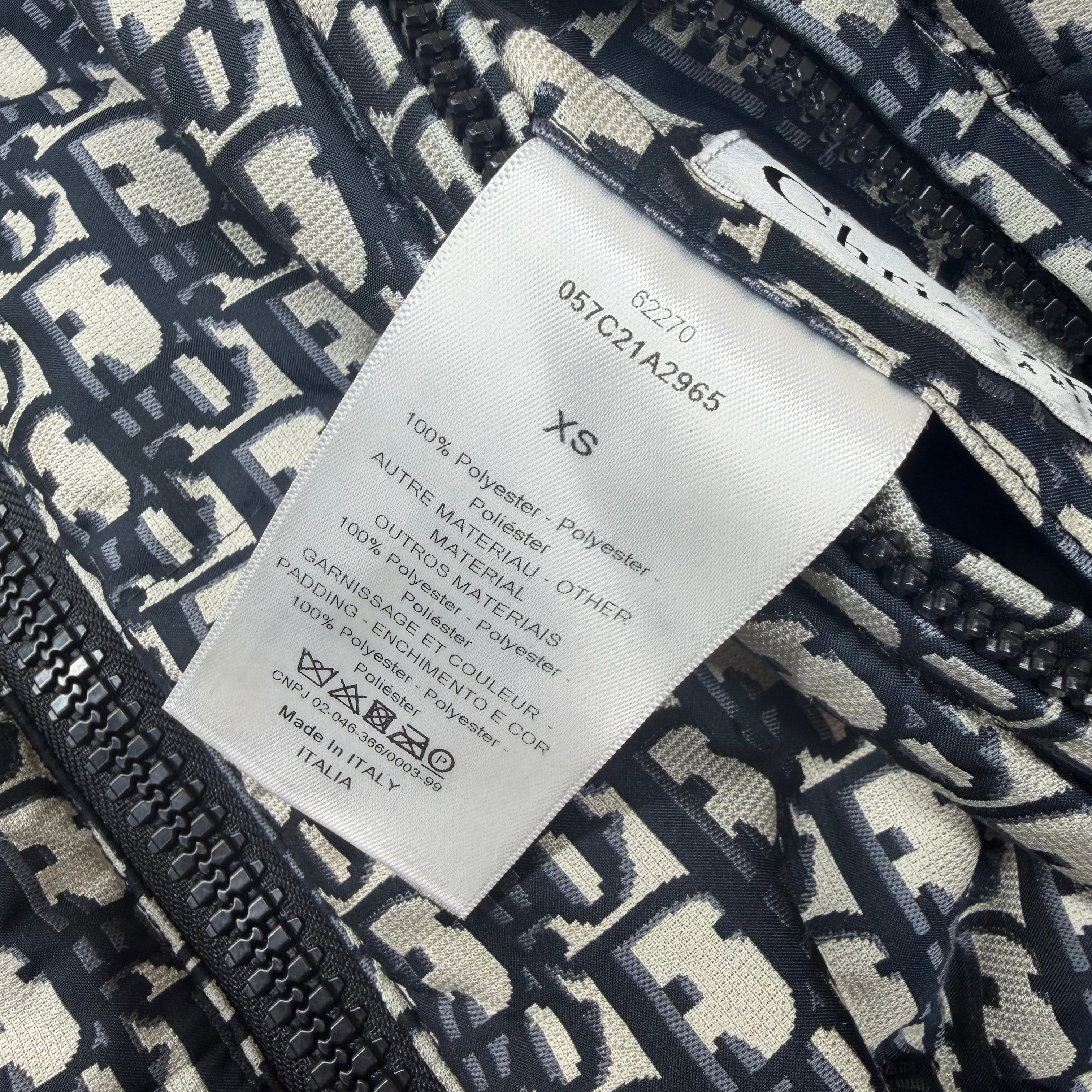 Dior Dior Reversible Cropped Puffer Jacket XS Size XS / US 0-2 / IT 36-38 - 7 Thumbnail