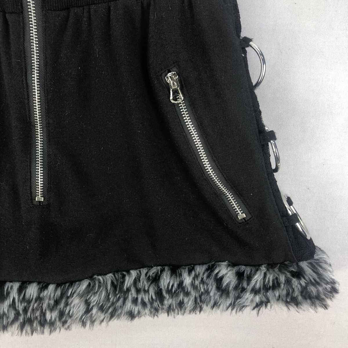 Japanese Brand Dig Deep Leopard Faux Fur Punk Gothic Mini Skirt Size 27" / US 4 / IT 40 - 3 Thumbnail