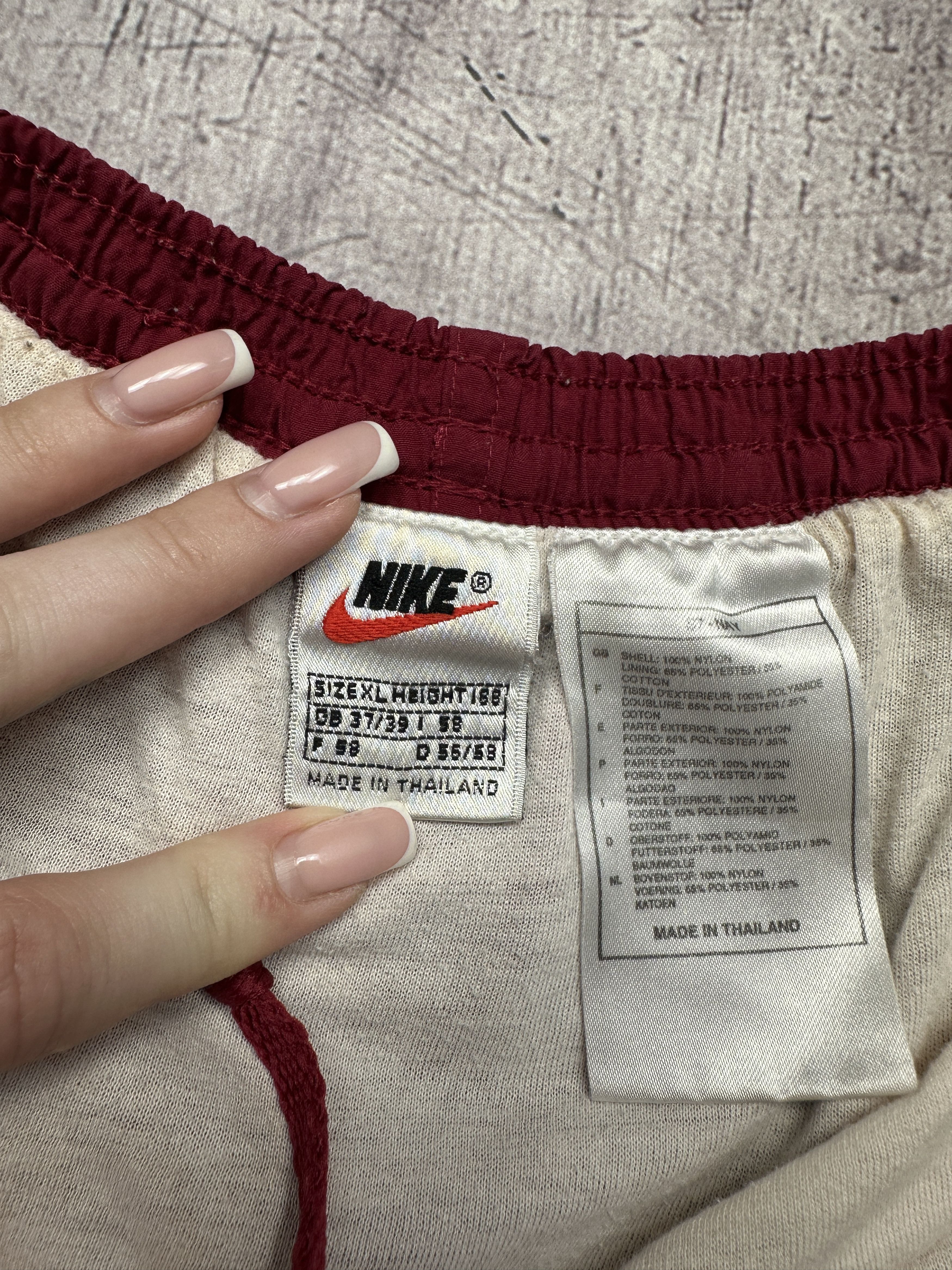 Nike Nike 90s Vintage Mens Nylon Shorts Size US 36 / EU 52 - 5 Thumbnail