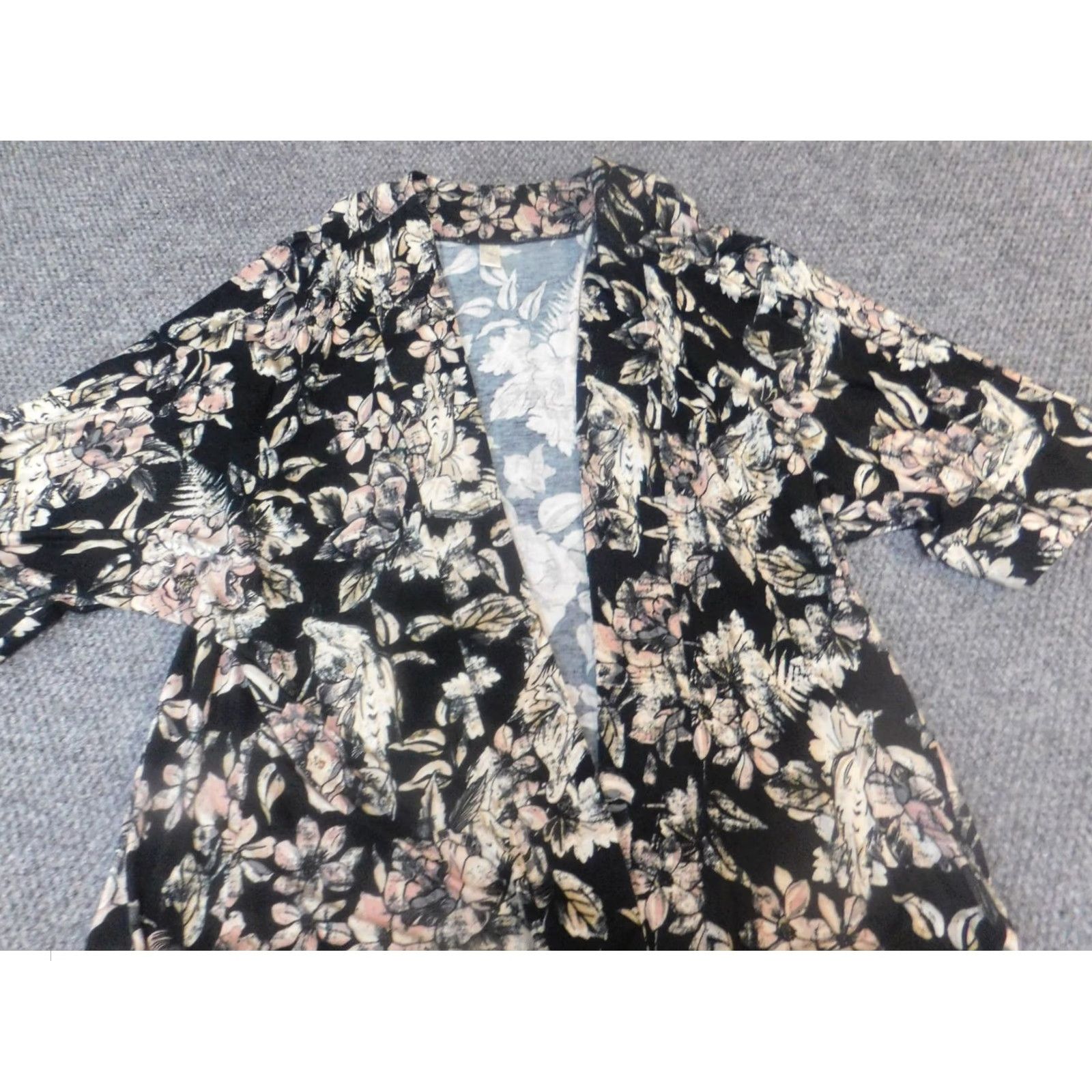 Vintage Cato Sweater Cardigan Womens S Black Floral Short Sleeve Balloon Knit Open Turtleneck Pullover Button Size S / US 4 / IT 40 - 4 Thumbnail