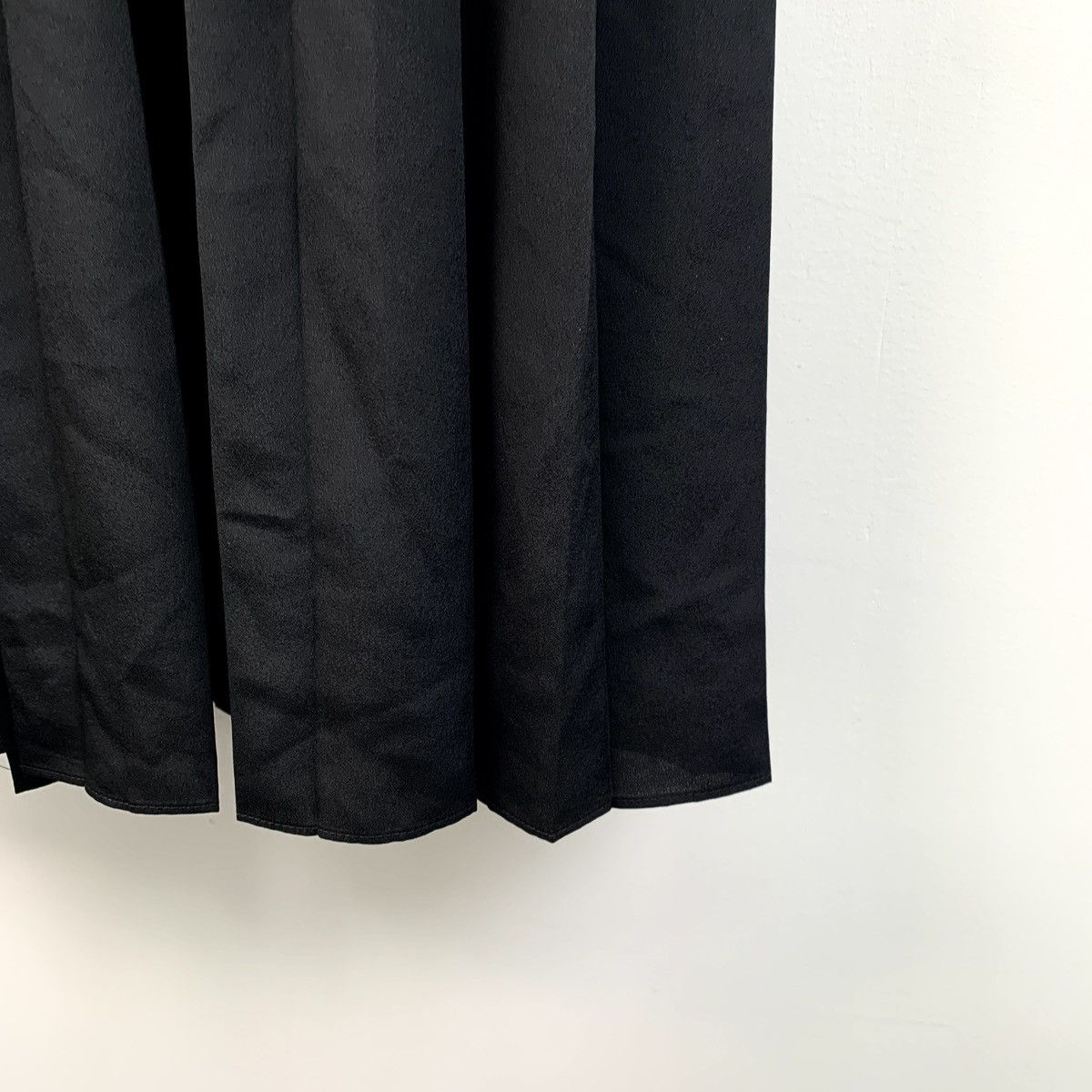 Miu Miu MiuMiu Black Logo Lapel Short Sleeve Pleated Dress K26WX Size S / US 4 / IT 40 - 5 Thumbnail