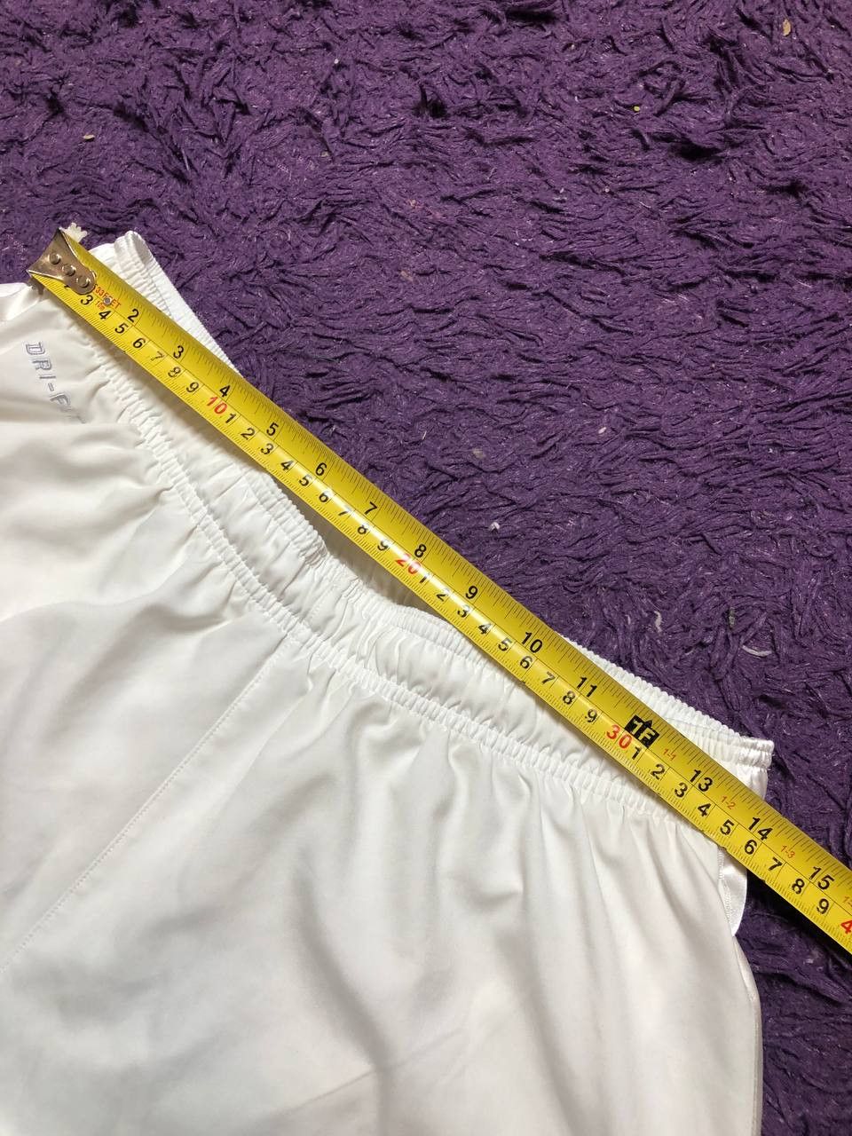 Nike Vintage Nike Dri-Fit white shorts logo Y2K football England Size US 36 / EU 52 - 16 Thumbnail