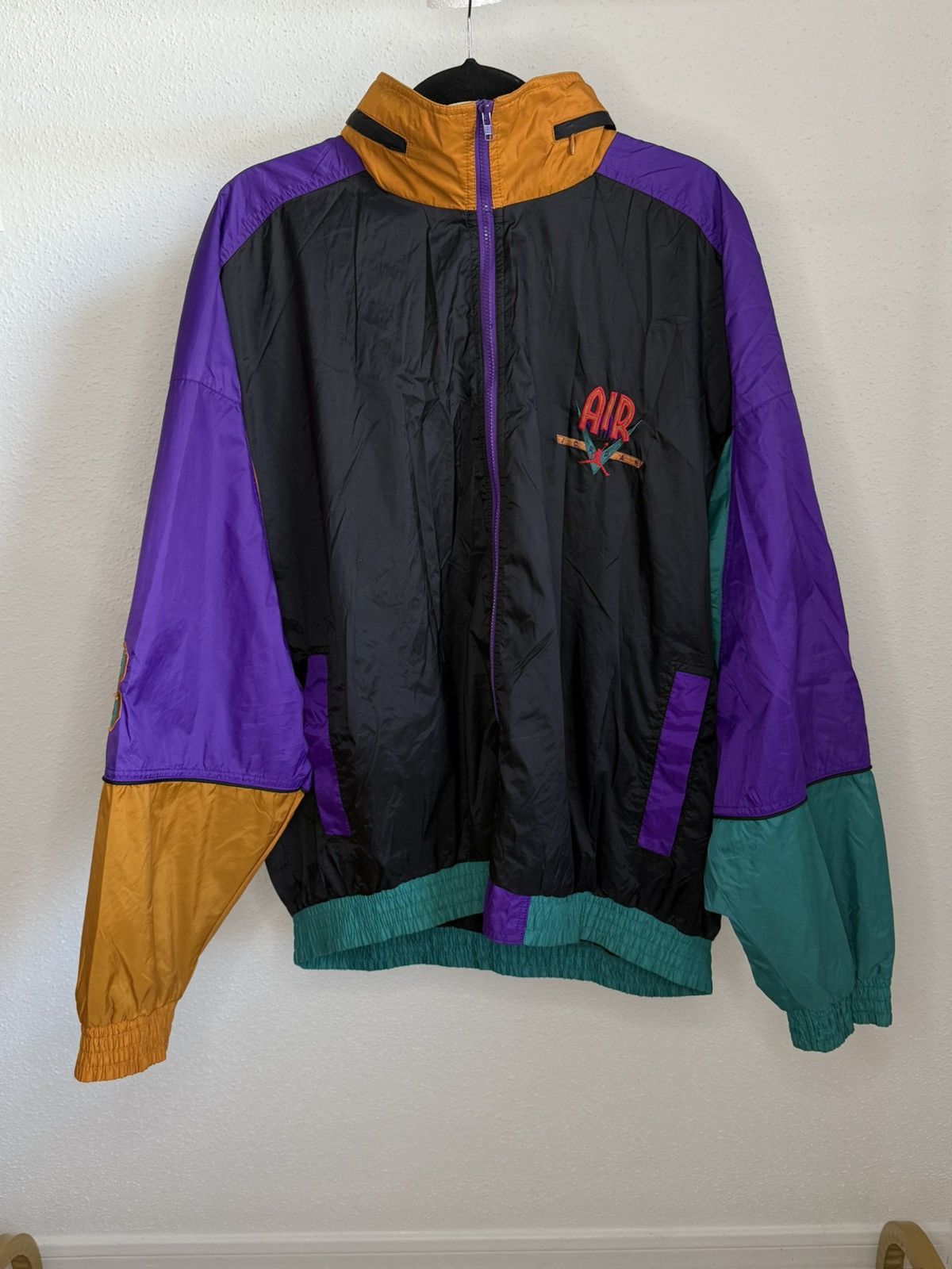 Vintage air jordan windbreaker cheap