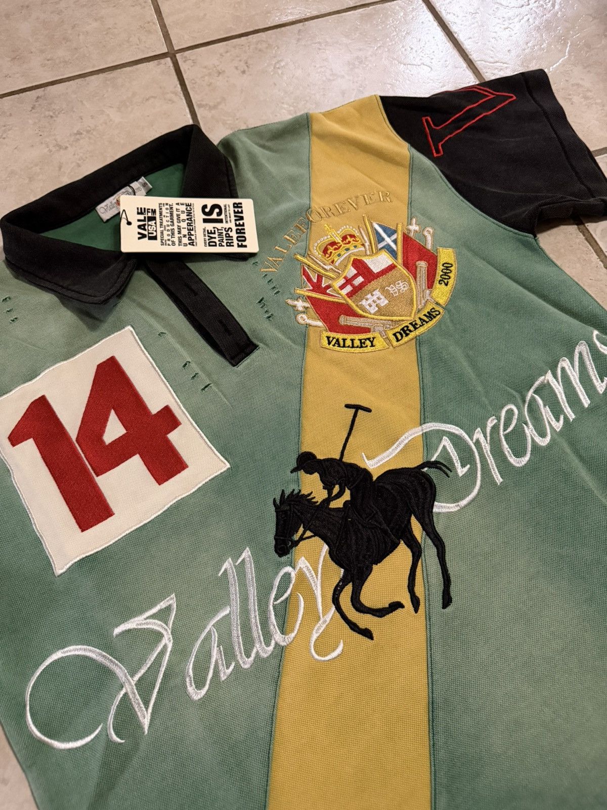 Vale Vale Brazil Polo Size US M / EU 48-50 / 2 - 2 Thumbnail
