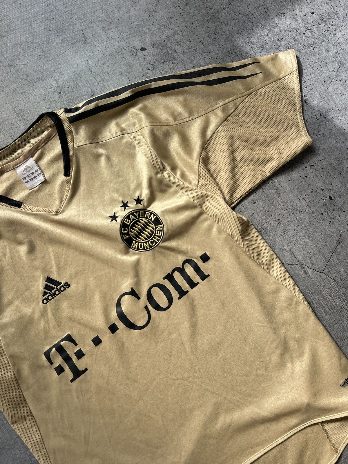 Adidas × Vintage 2004 BAYERN MUNCHEN RARE SOCCER JERSEY TEE SHIRT - № 47 Size US S / EU 44-46 / 1 - 2 Thumbnail