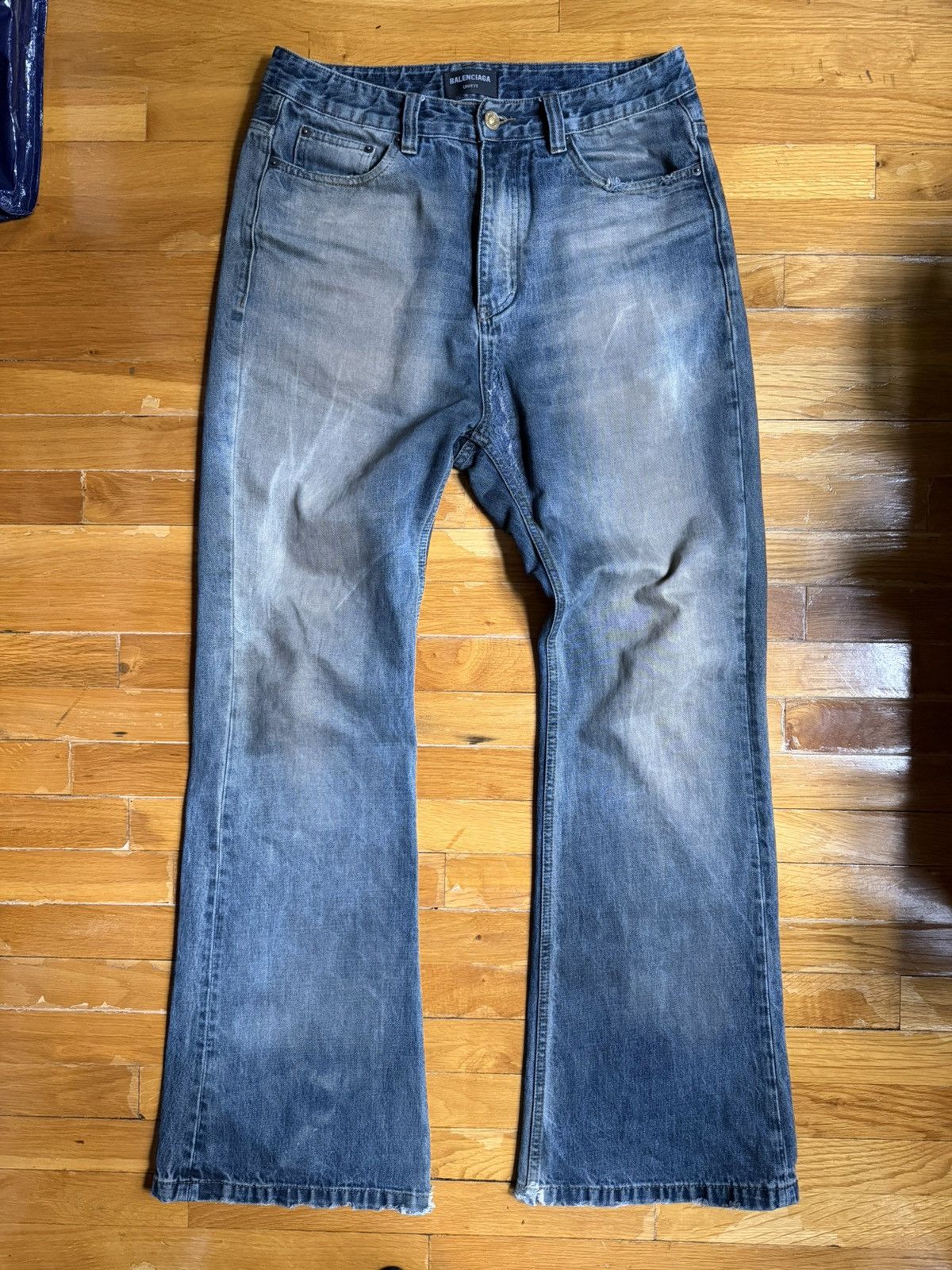 Balenciaga Balenciaga Unifit Bootcut Denim Size US 33 - 1 Thumbnail