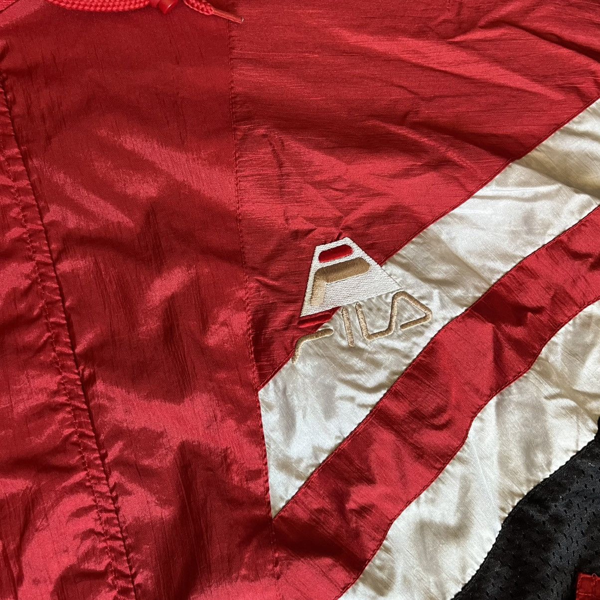 Fila Vintage 1990s Fila Windbreaker Hooded Nylon Short Sleeve Top Size US XL / EU 56 / 4 - 4 Thumbnail