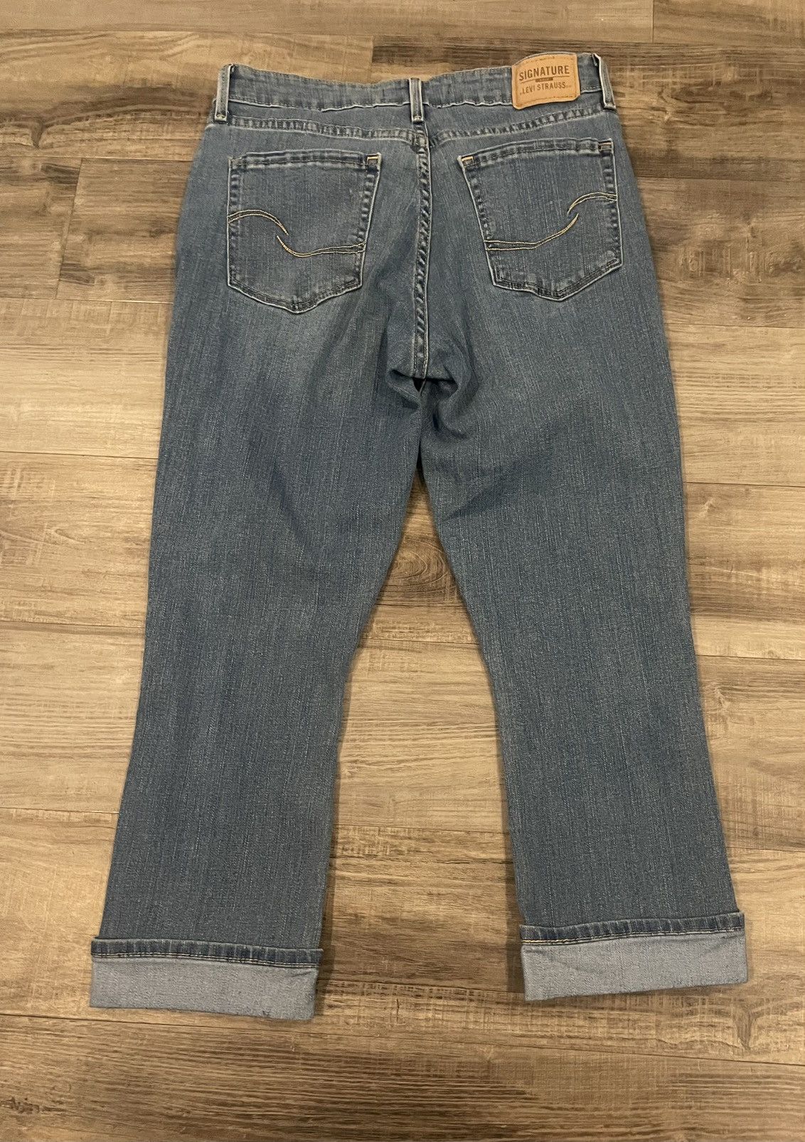 Levi's Signature by Levi’s Mid-Rise Capri Jeans-Size 6/28 Size 28" / US 6 / IT 42 - 3 Thumbnail