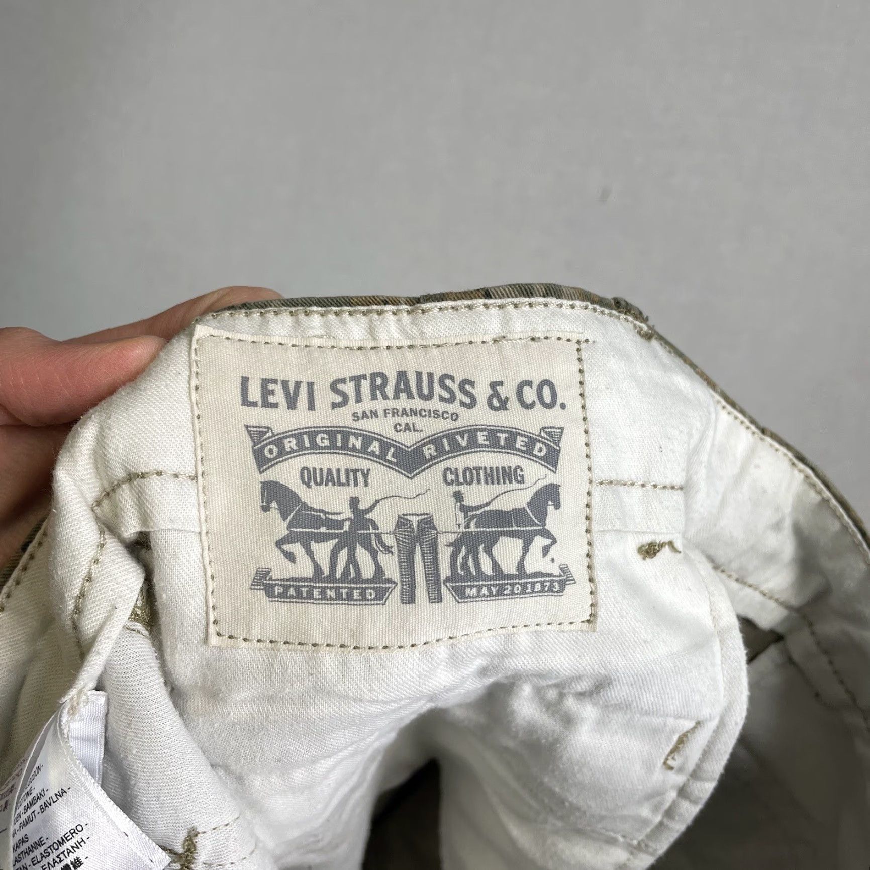 Levi's Levis Jeans Camo Cargo Pants White Tab 32x29 Levis Jeans Men 32 Inseam 29 Regular Straight Size US 32 / EU 48 - 6 Thumbnail