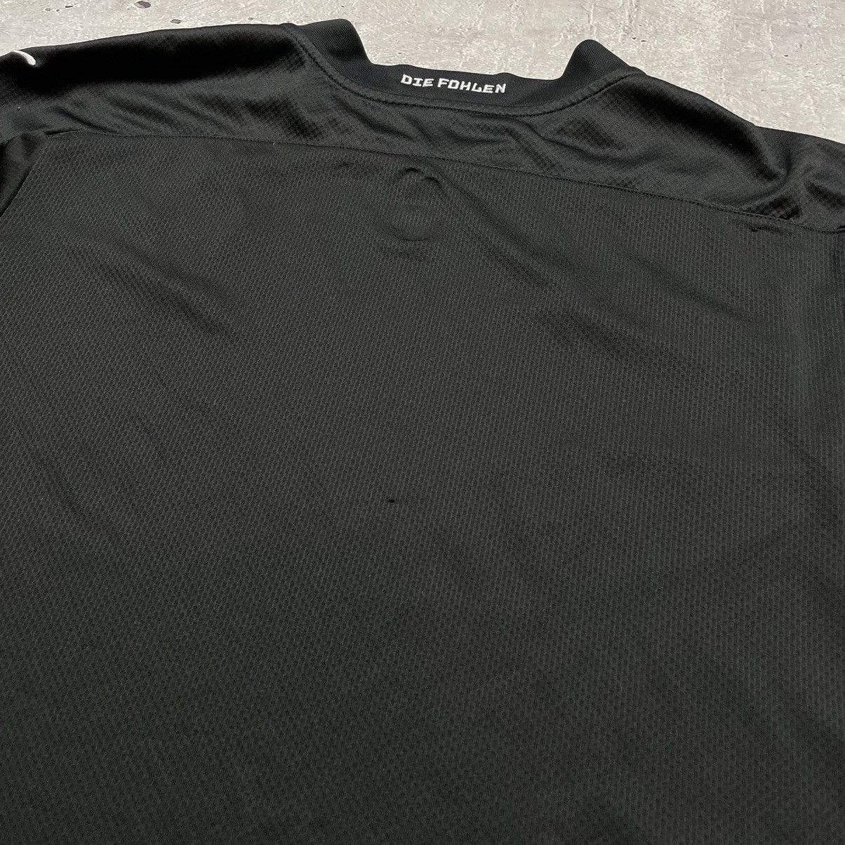 Puma 2020-21 Borussia Monchengladbach European Away Shirt Size US L / EU 52-54 / 3 - 8 Thumbnail