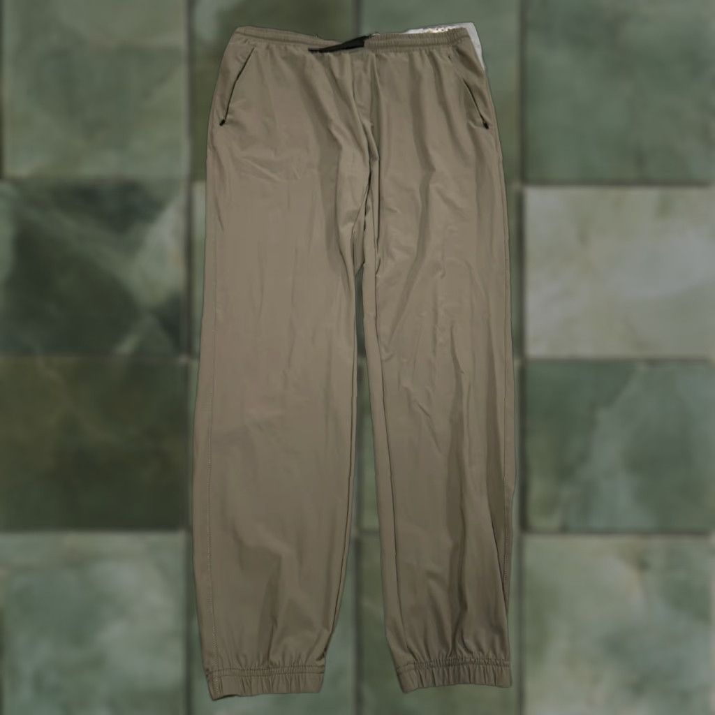 Vintage UNRL Jogger Pants Olive Green Slim Fit Size L Nylon Stretch Sports Mens Size US 33 - 1 Thumbnail