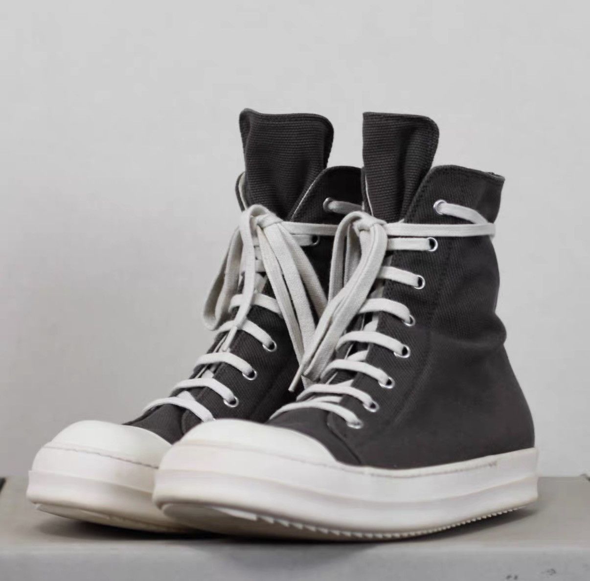 Rick Owens Rick Owens Canvas Gray Bubble Converse-Inspired Sneakers Size US 7 / EU 40 - 2 Thumbnail