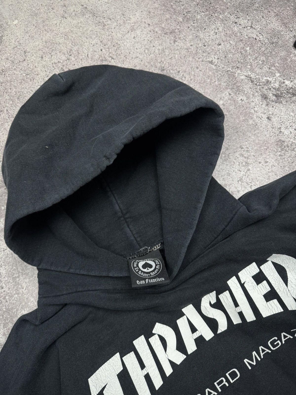 Thrasher Vintage 90s Thrasher Y2K Faded Distressed Hoodie Sweatshirt Size US M / EU 48-50 / 2 - 6 Thumbnail
