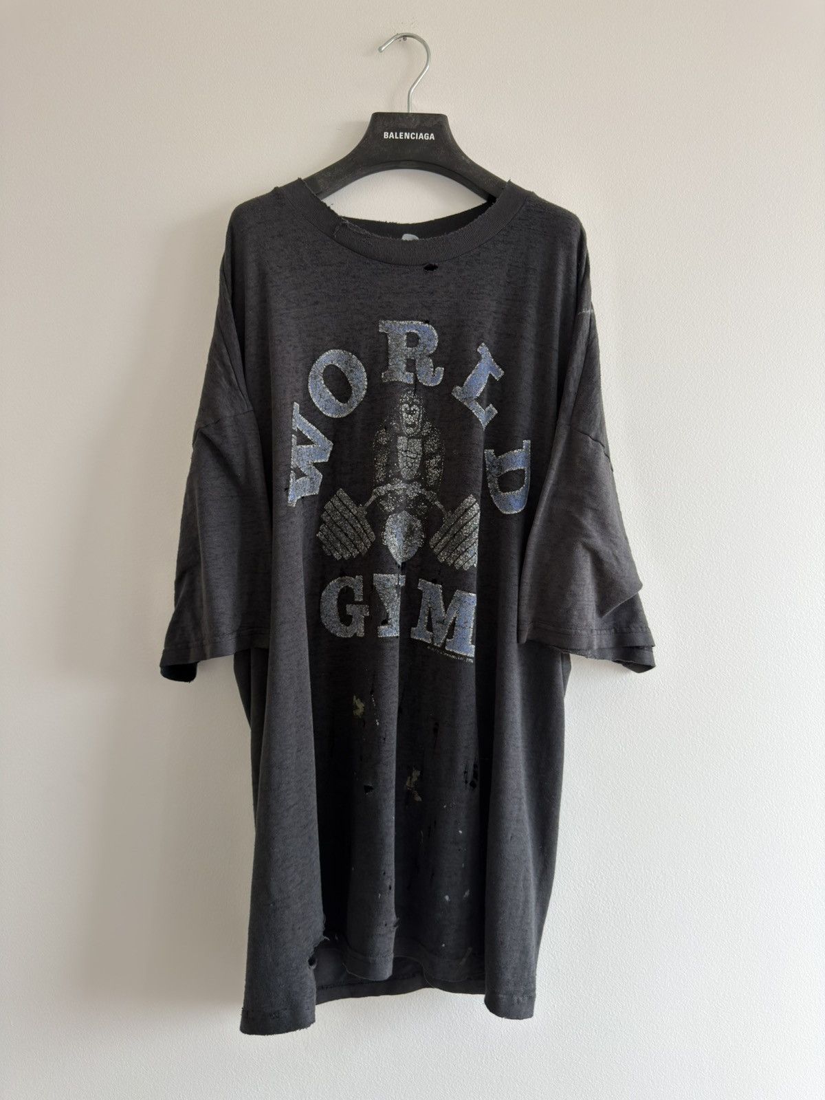 Vintage *RARE* 1990s WORLD GYM BODYBUILDING HARDCORE THRASHED TEE Size US XXL / EU 58 / 5 - 1 Thumbnail