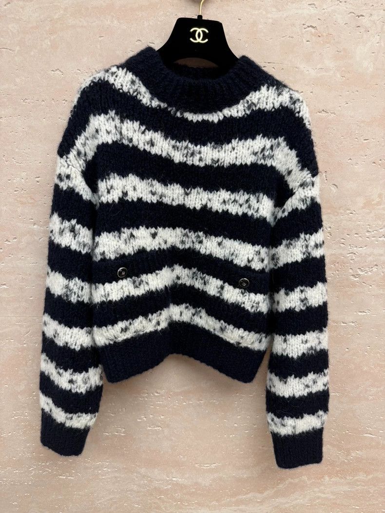 Chanel Chanel Blue and white striped cashmere knitted short sweat Size XS / US 0-2 / IT 36-38 - 1 Thumbnail