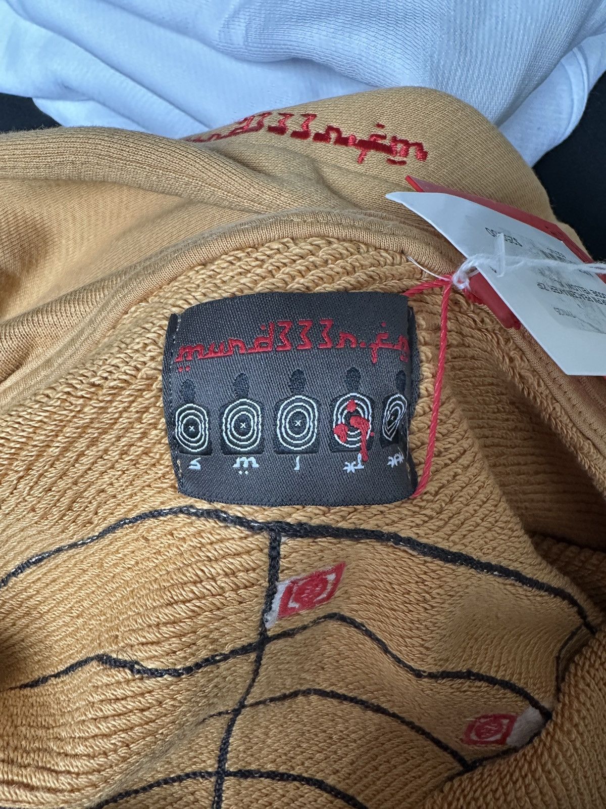 murd333r.fm Peacemaker V2 Zip Up Hoodie Beige Size US XL / EU 56 / 4 - 8 Thumbnail