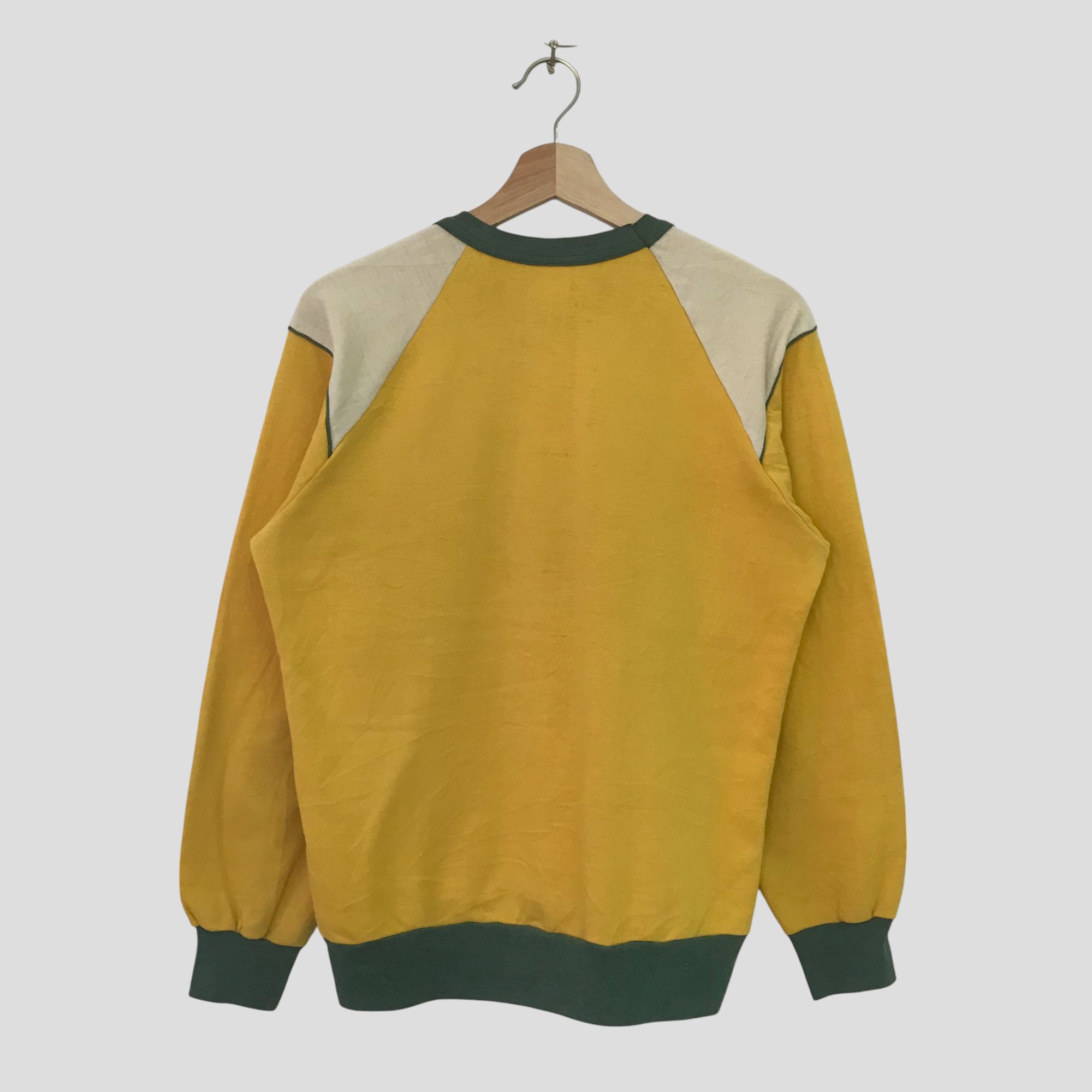 Japanese Brand Vintage 80's Retro Raglan - 04 Size US S / EU 44-46 / 1 - 2 Thumbnail