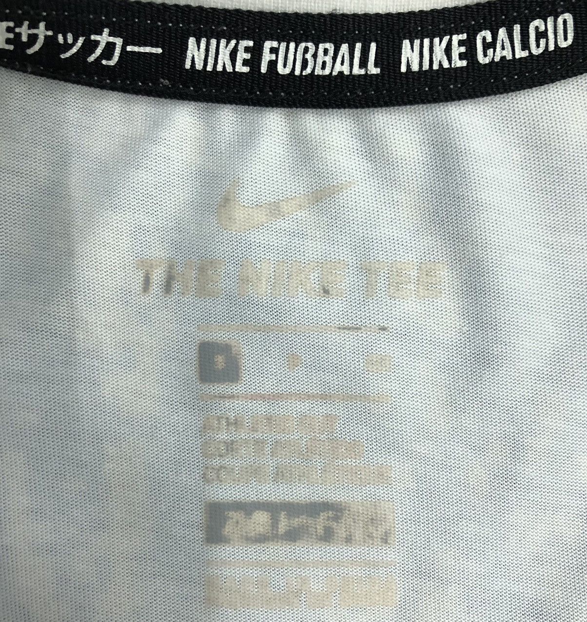 Nike The Nike Tee Nike F.C. T-Shirt Size US S / EU 44-46 / 1 - 8 Thumbnail