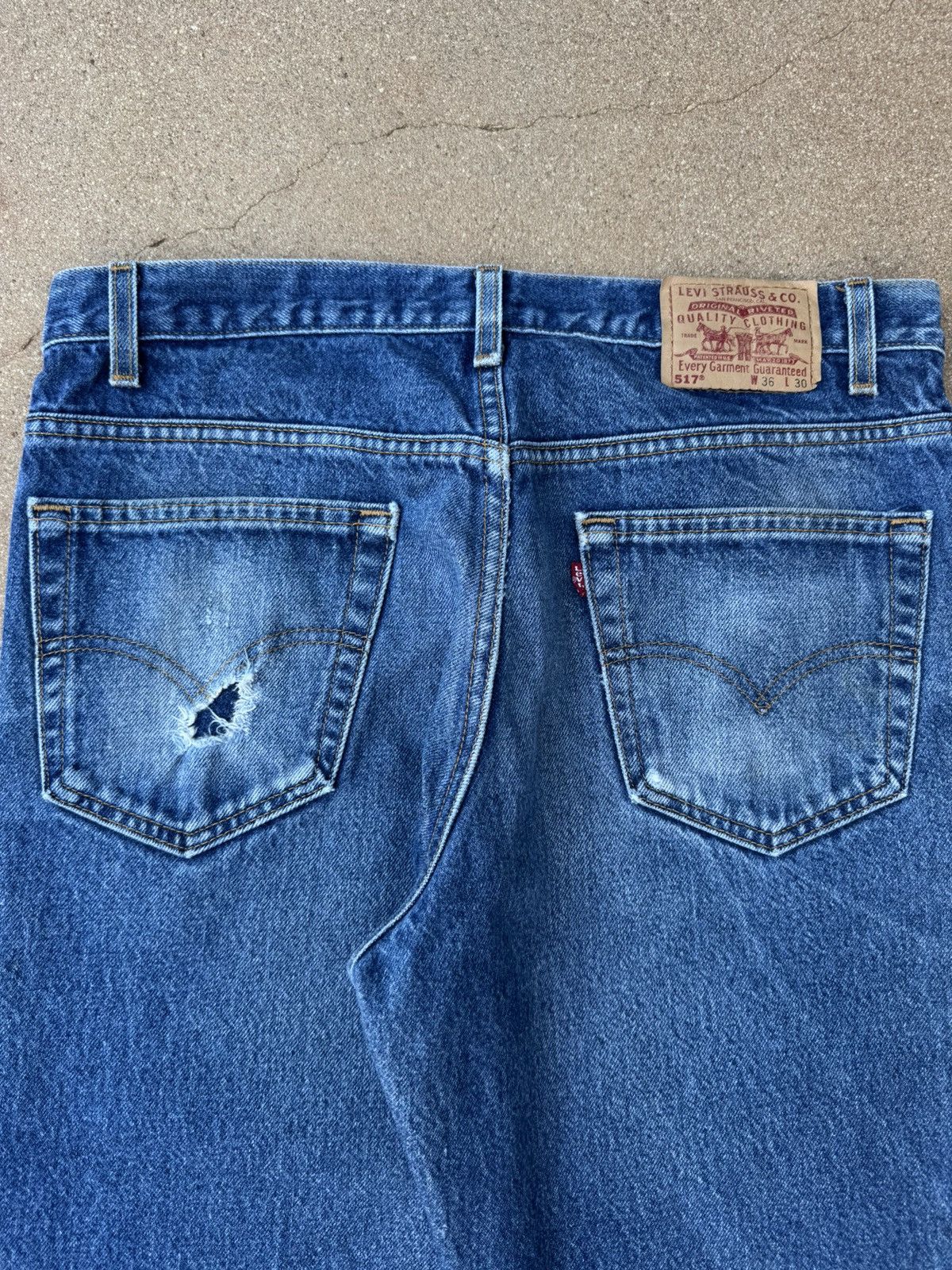 Levi's Vtg 90’s Levi’s 517 Red Tab Bootcut Flare Denim Jeans 35x28 Size US 35 - 7 Thumbnail