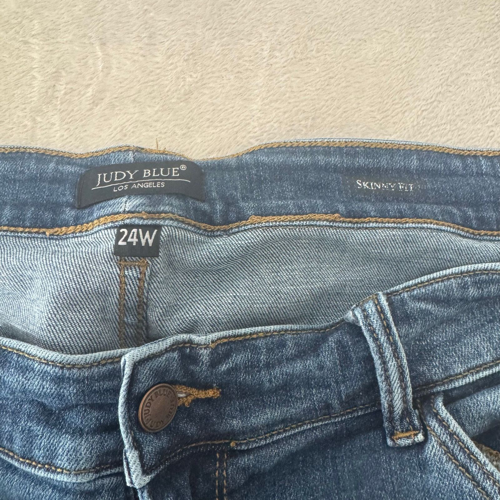 Judy Blue Judy Blue Women's Skinny Fit Denim Jeans 24W Medium Wash Size 42" / US 20 - 3 Thumbnail