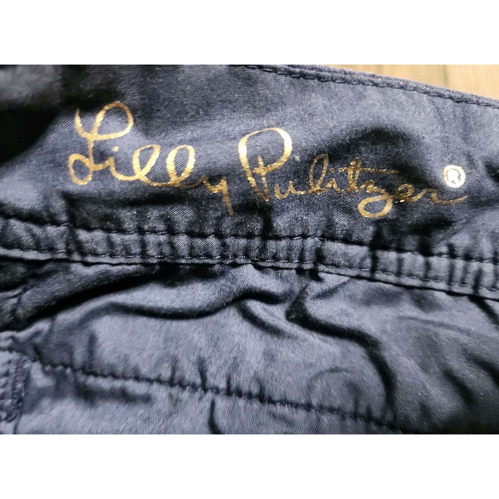Lilly Pulitzer Lilly Pulitzer Callahan Shorts Womens 6 Navy Blue Chino 4.5 In Inseam/Flat Front Pockets Casual Spring Summer Womens Size 28" / US 6 / IT 42 - 4 Thumbnail