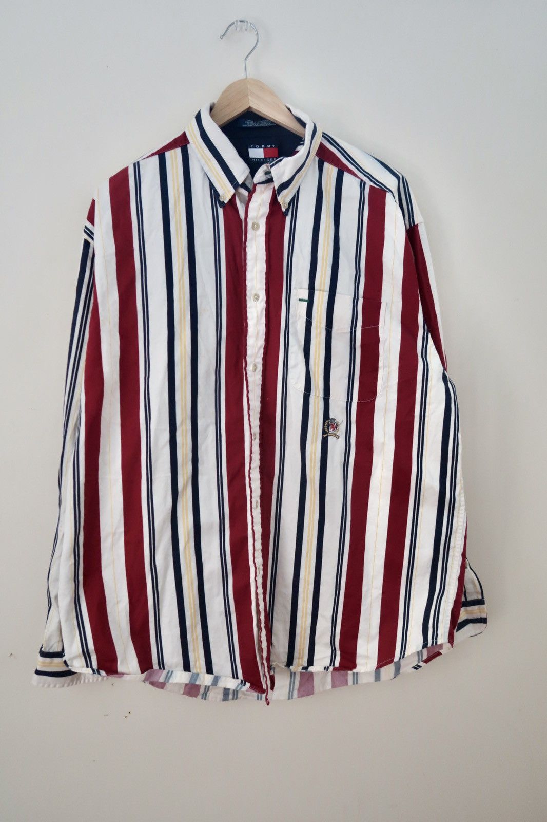 Tommy Hilfiger × Vintage Tommy Hilfiger Crested Striped Button Down - Medium Size US M / EU 48-50 / 2 - 1 Thumbnail