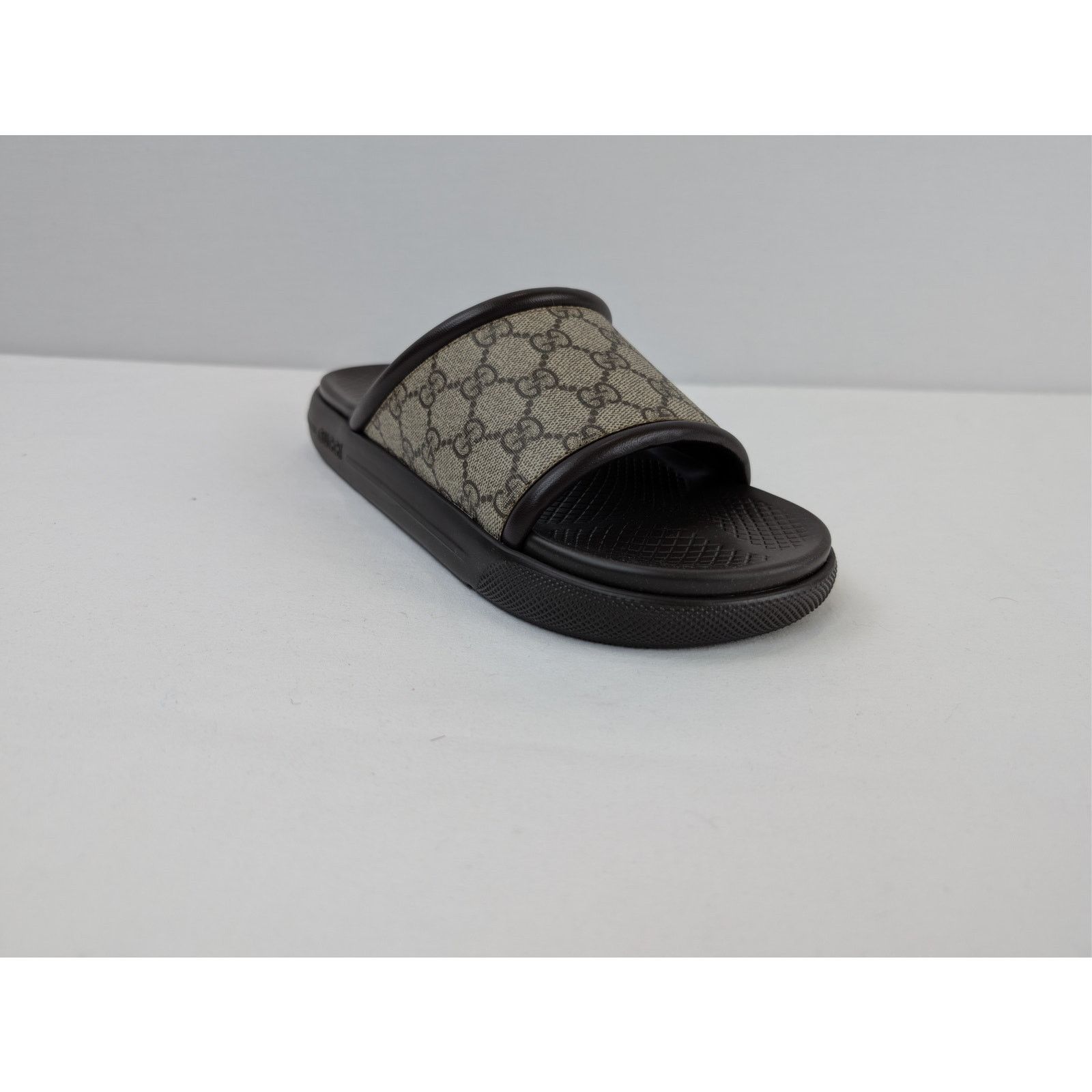 Gucci o1rshd1 Supreme Nappa Samoa Sandal Plastic R.S Slipper Beige Size US 8.5 / EU 41-42 - 2 Thumbnail