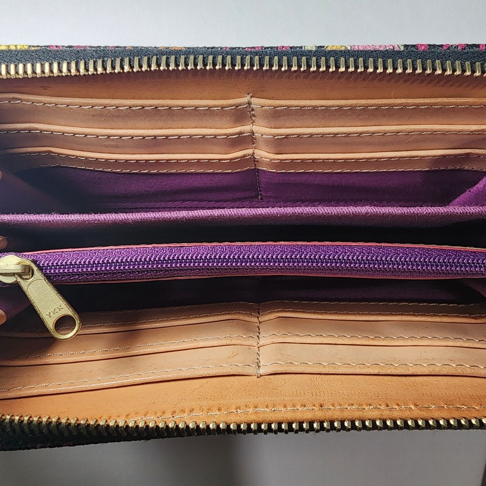 Dooney & Bourke Disney Dooney & Bourke 2017 Princess Marathon Zip Wallet Size ONE SIZE - 3 Thumbnail