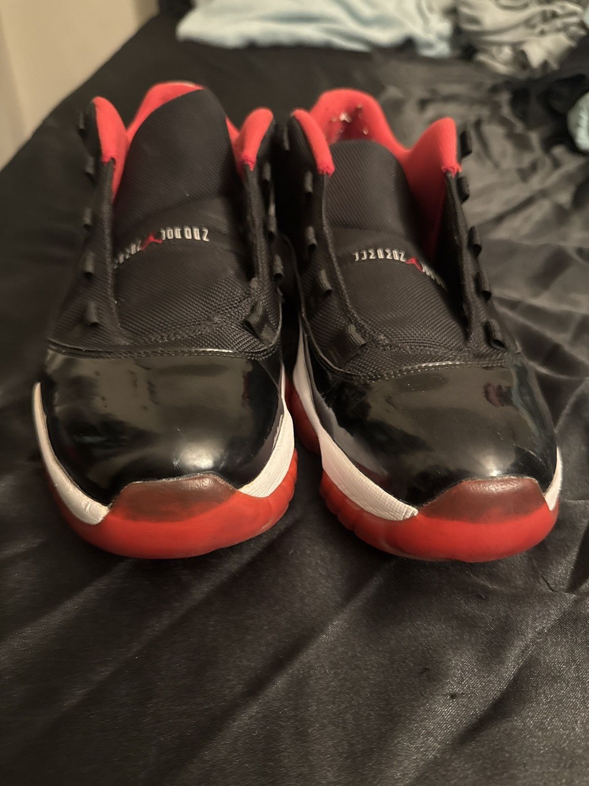 Jordan Brand Jordan 11 Bred Low Size 11.5 Size US 11.5 / EU 44-45 - 3 Thumbnail