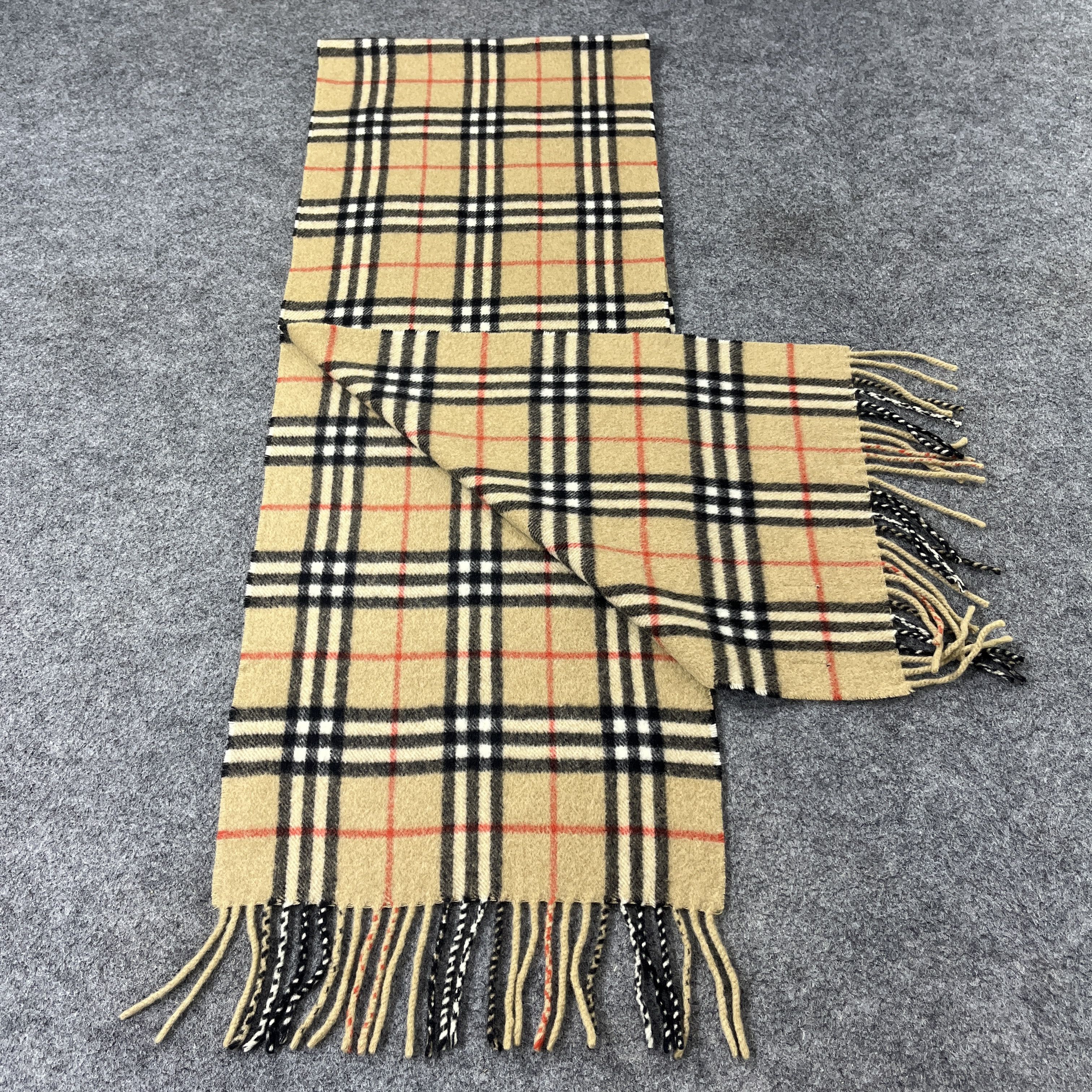 Burberry Burberry Scarf / Muffler / Neckwear T1537 Size ONE SIZE - 4 Thumbnail