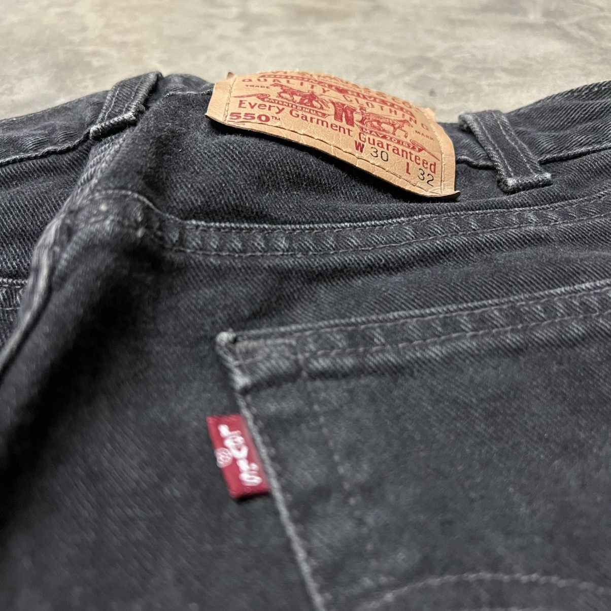 Levi's × Levi's Vintage Clothing × Vintage Vintage 90’s Levi’s 550 🇺🇸 Relax-Fit Black Denim Jeans Size US 30 / EU 46 - 3 Thumbnail