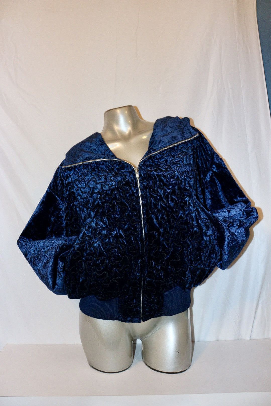 Issey Miyake Velvet Blue Embroidered Zip-Up Hoodie Size US M / EU 48-50 / 2 - 2 Thumbnail