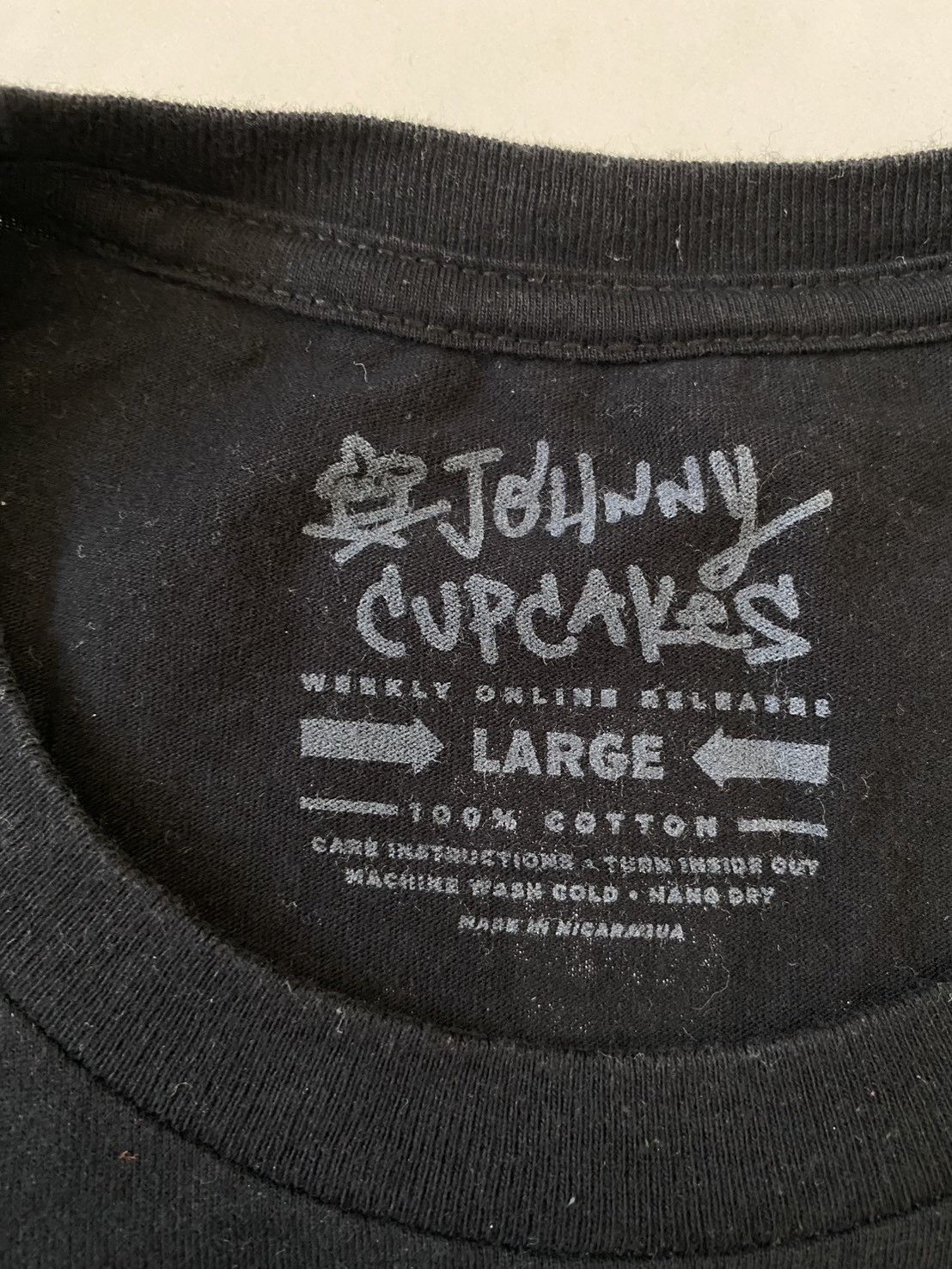 Johnny Cupcakes Myspace Era Y2K Johnny Cupcakes Graphic Tee Size US L / EU 52-54 / 3 - 3 Thumbnail