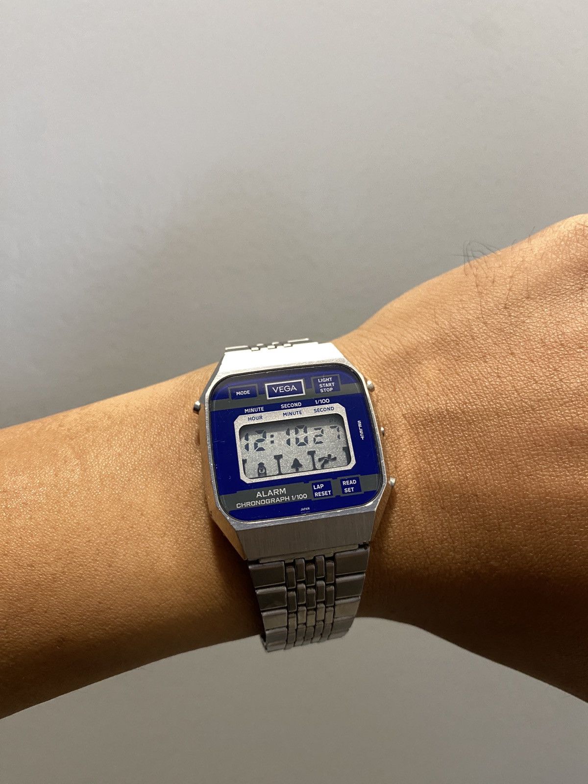 Citizen Vintage 1980s Citizen Vega Digital Watch Size ONE SIZE - 1 Thumbnail