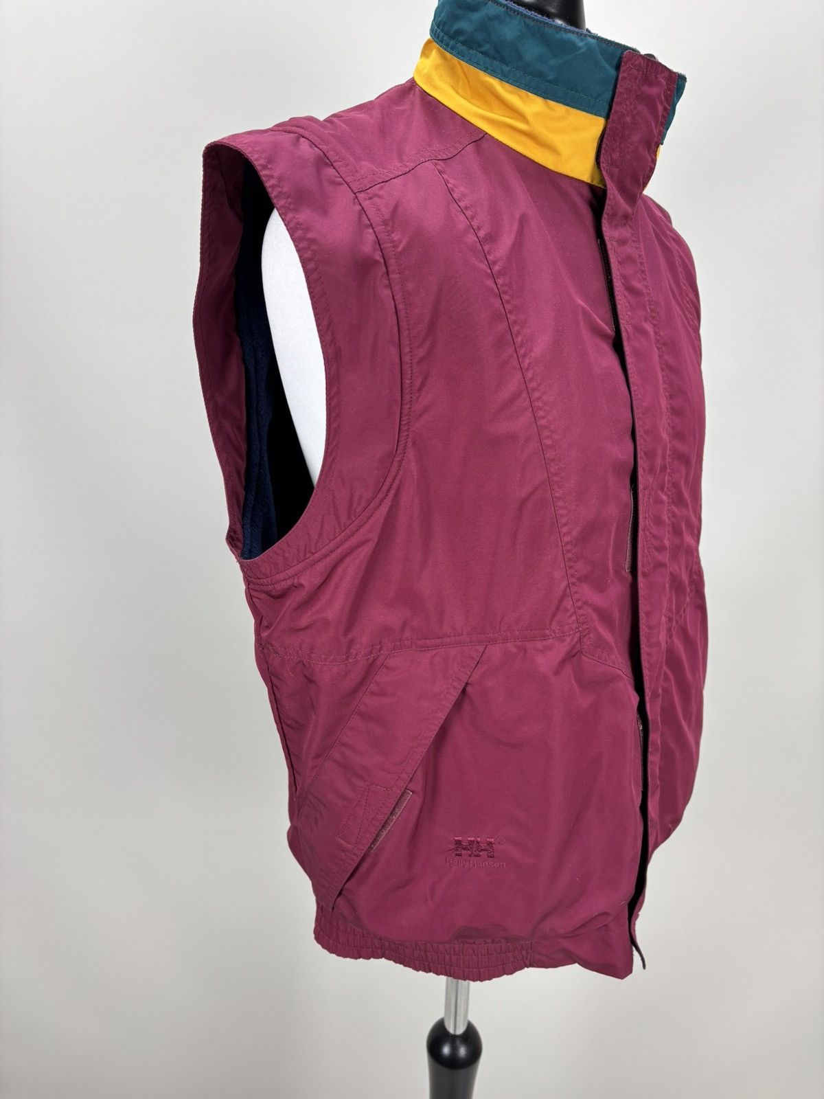 Helly Hansen Mens vintage reversible vest Helly Hansen Size 50/52 Size US L / EU 52-54 / 3 - 4 Thumbnail
