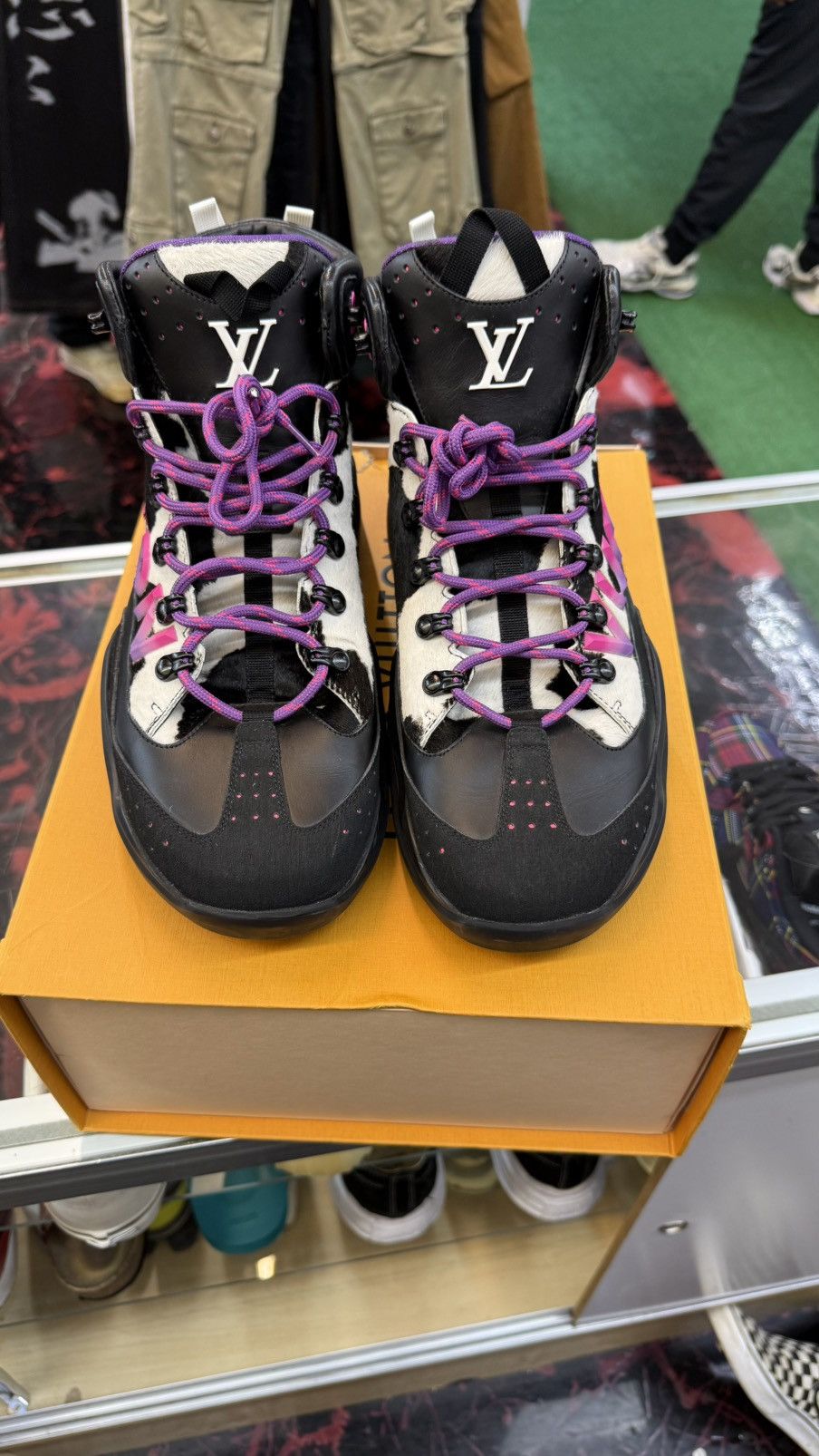 Louis Vuitton Louis vuitton Millenium Ankle boot Size US 9 / EU 42 - 2 Thumbnail