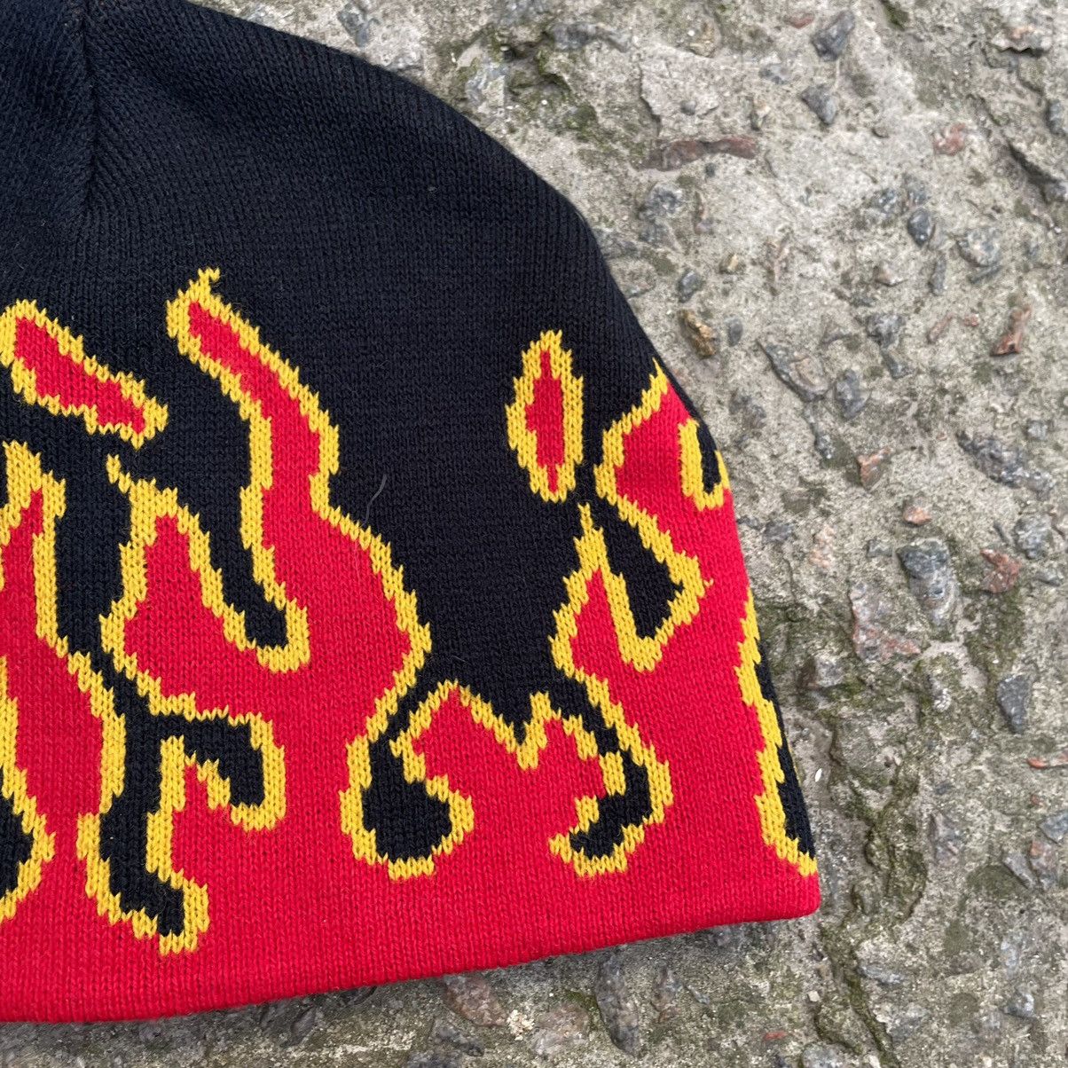 Vintage Vintage Hat With Fire Flame Beanie Y2K 90s Rare Hype Size ONE SIZE - 5 Thumbnail