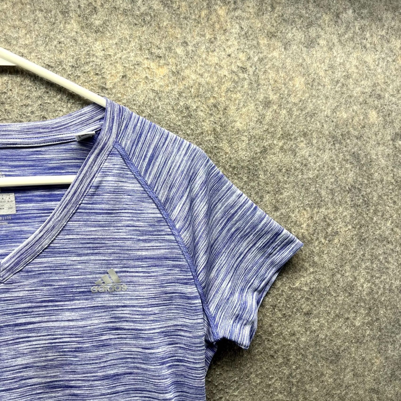 Adidas VINTAGE Adidas Shirt Women Medium Heather Blue V Neck Climalite Knit Polyester Short Sleeve Casual Basic All Seasons Women Size M Size M / US 6-8 / IT 42-44 - 4 Thumbnail
