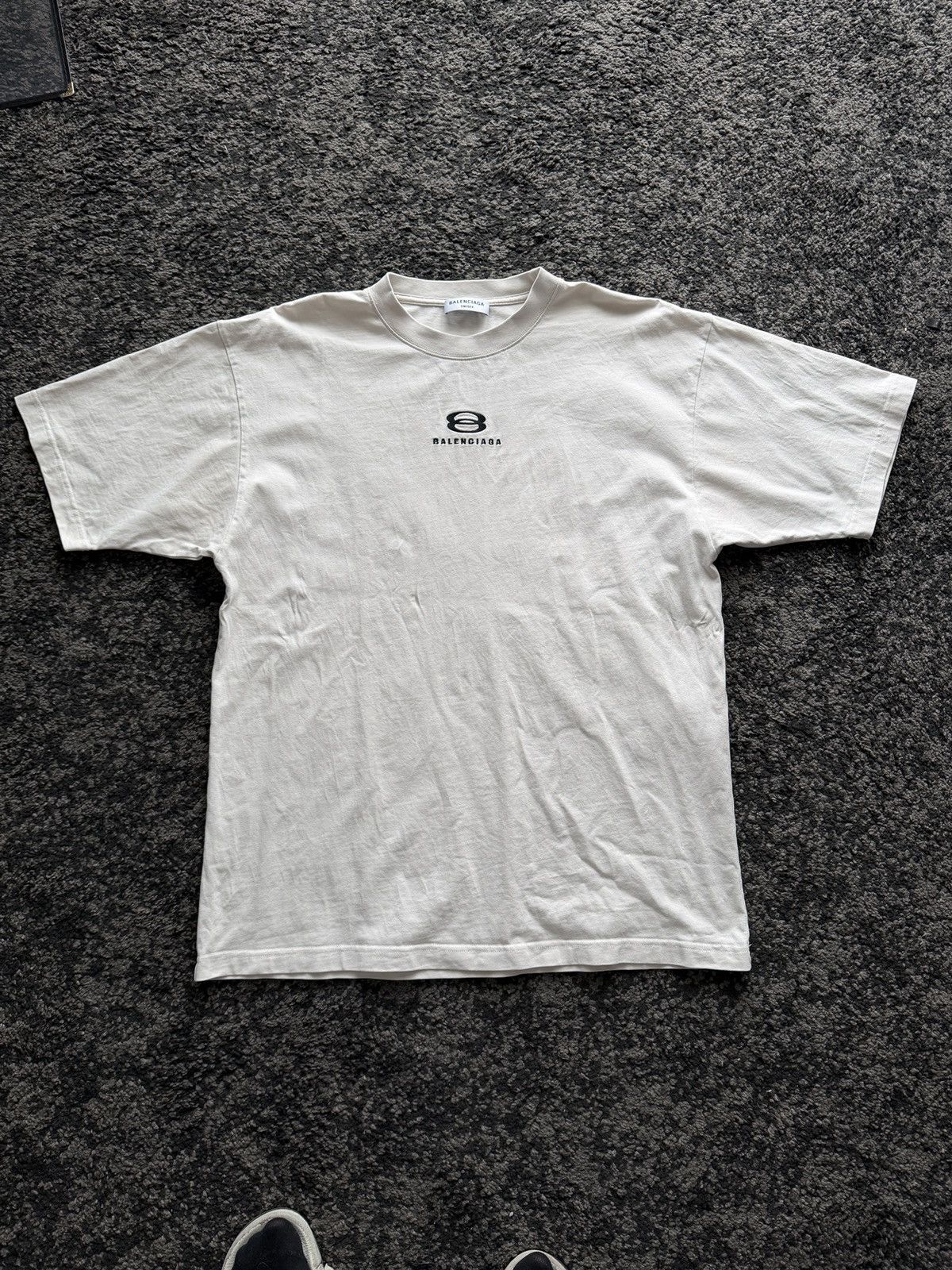 Balenciaga Balenciaga Unity Logo Tshirt Size US XS / EU 42 / 0 - 1 Thumbnail