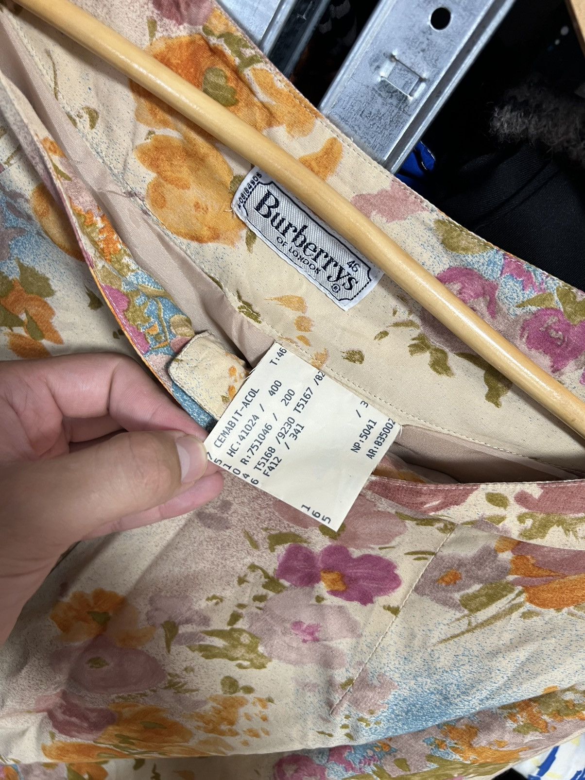 Burberry Vintage Burberrys Silk Two Piece Floral Blouse & Skirt Suit Size L / US 10 / IT 46 - 13 Thumbnail
