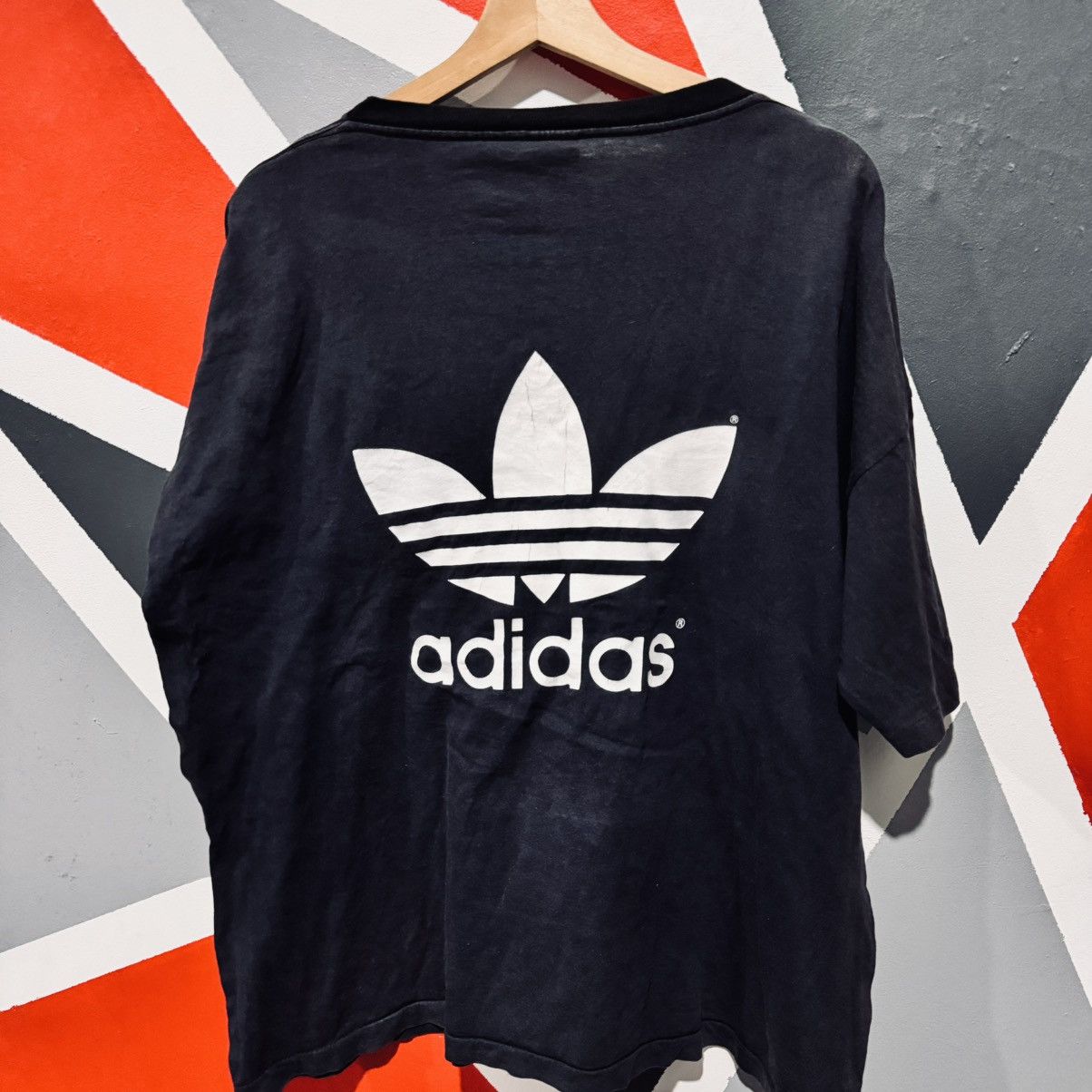 Vintage Vintage Adidas Trifoil Tee Made in USA Size US L / EU 52-54 / 3 - 2 Thumbnail