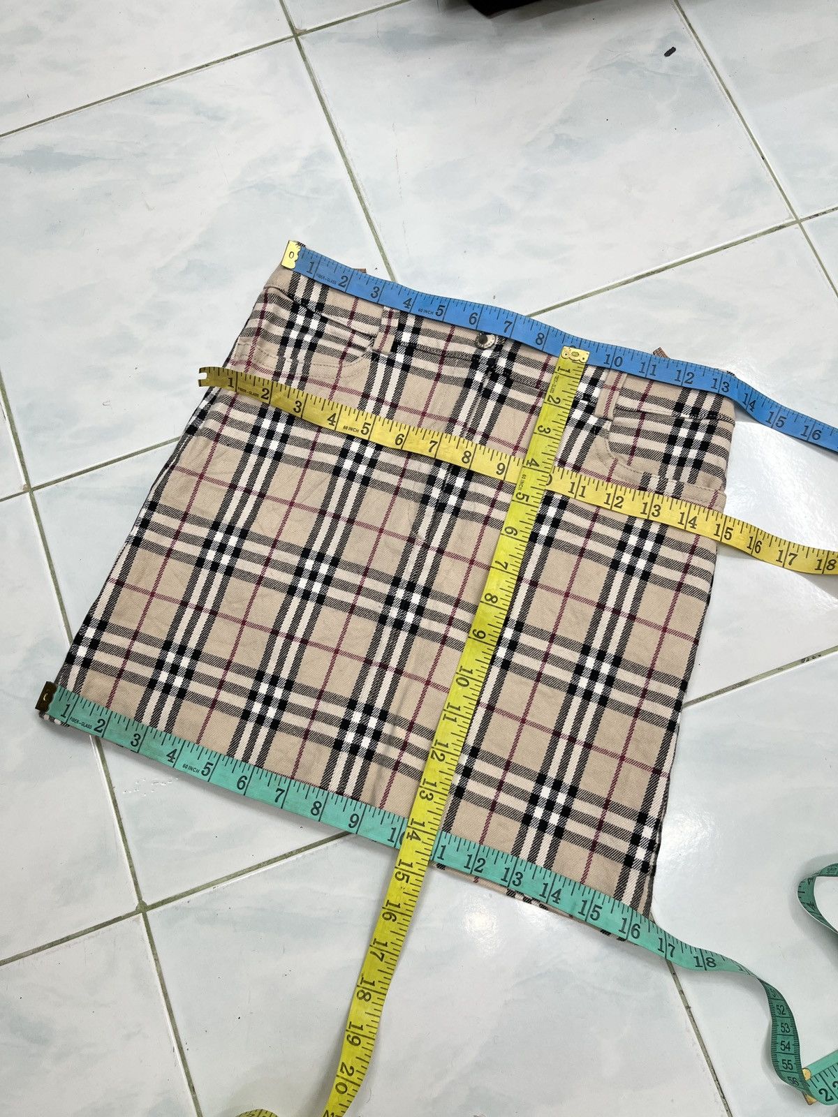 Burberry 🔥🔥🔥STEALS BURBERRY NOVA CHECK MINI SKIRTS 4 POCKET Size 27" / US 4 / IT 40 - 18 Thumbnail