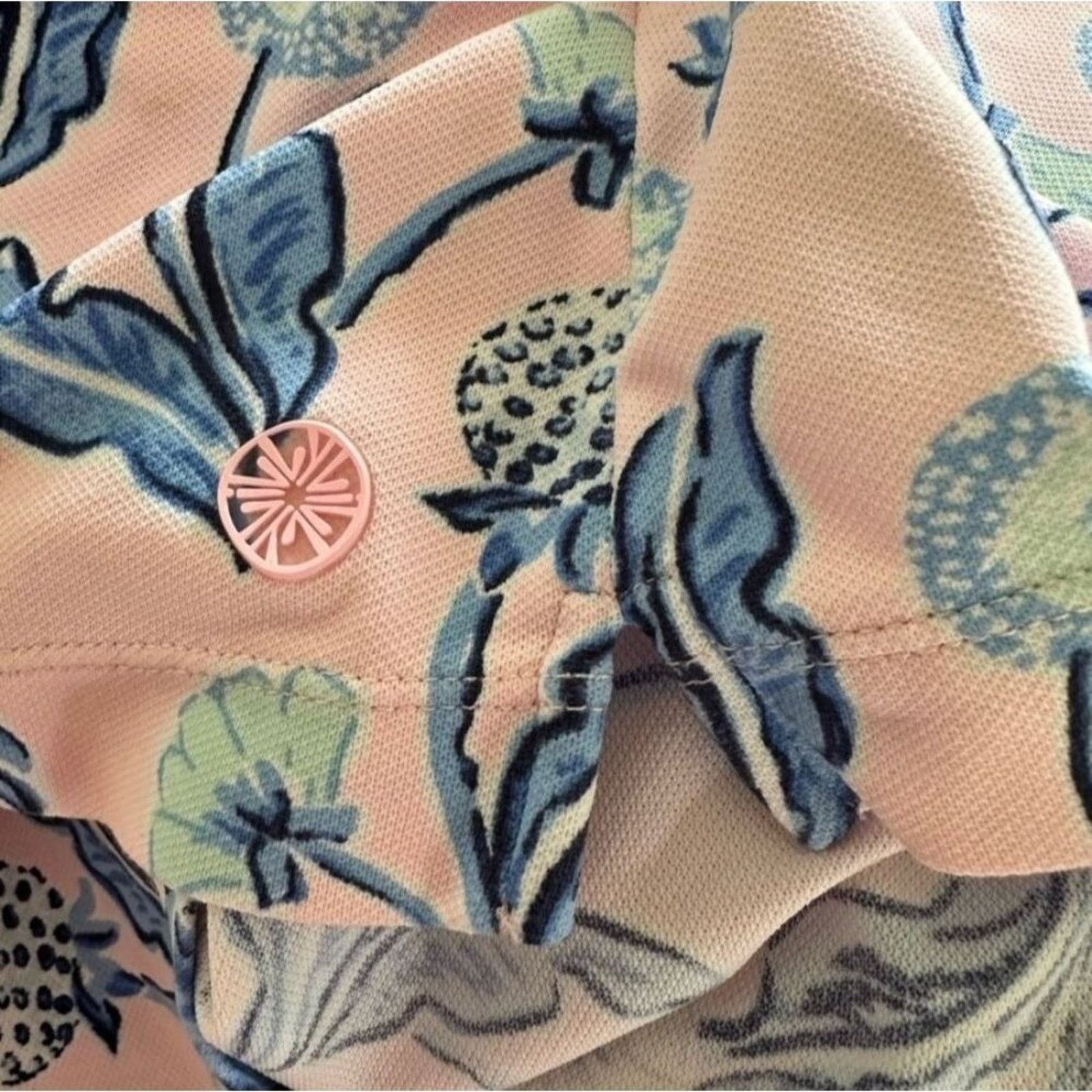 Lilly Pulitzer Lilly Pulitzer Luxletic Meryl Nylon Pique Top L Pink Tropic Size L / US 10 / IT 46 - 9 Thumbnail