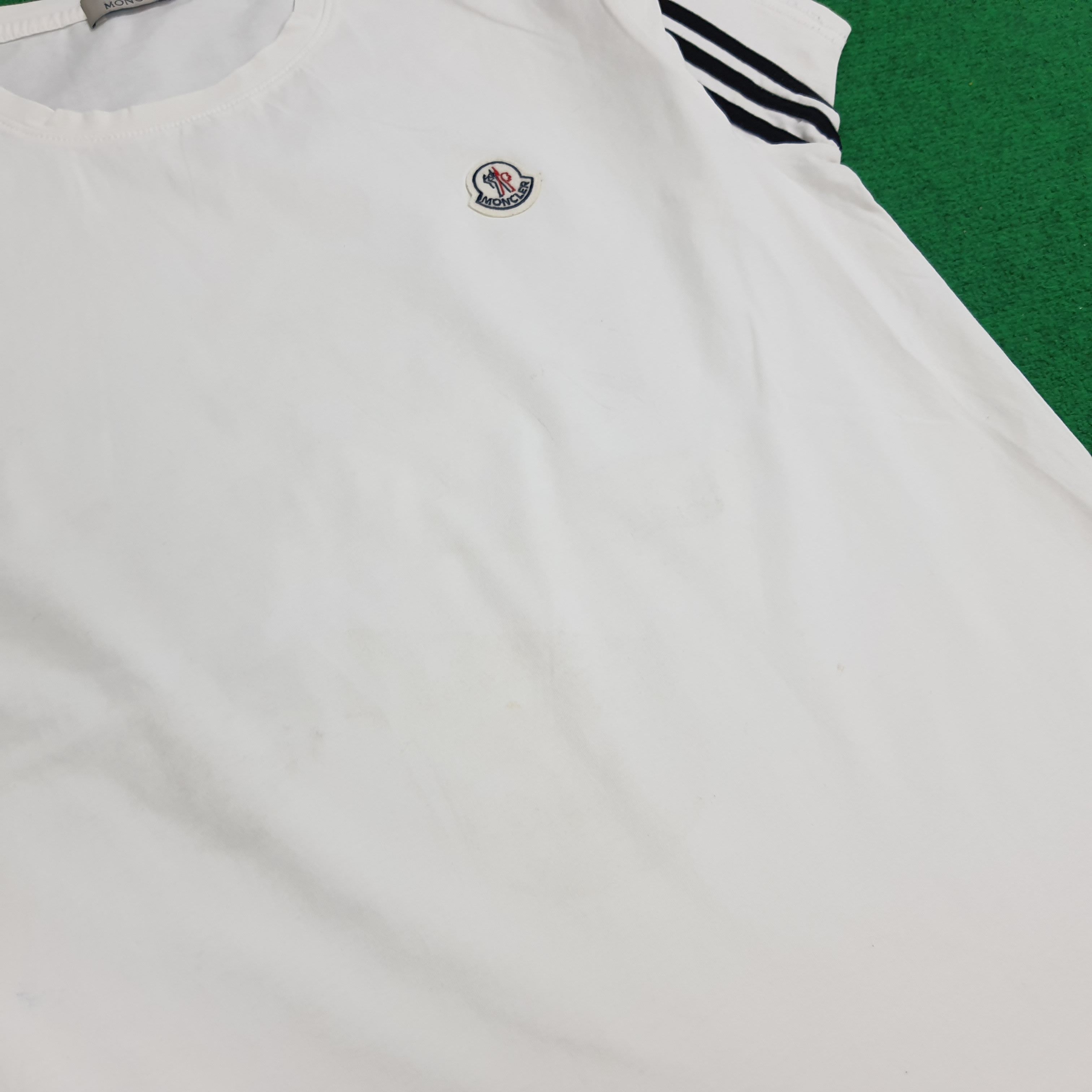 Vintage Moncler Italian Designer Tshirt Size US M / EU 48-50 / 2 - 7 Thumbnail