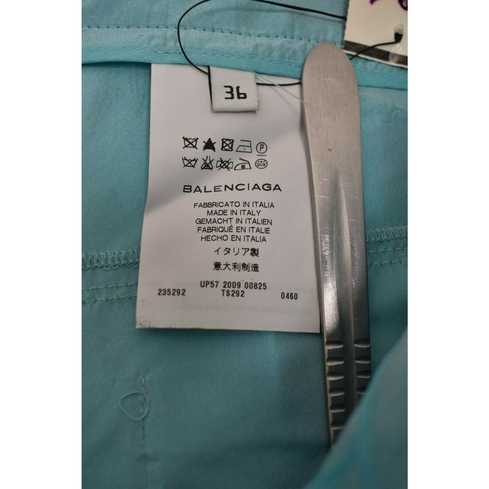 Balenciaga BALENCIAGA TURQUOISE SILK BERMUDA SHORTS SKIRT 36 $895 ITALY Size 36" / US 14 / IT 50 - 9 Thumbnail