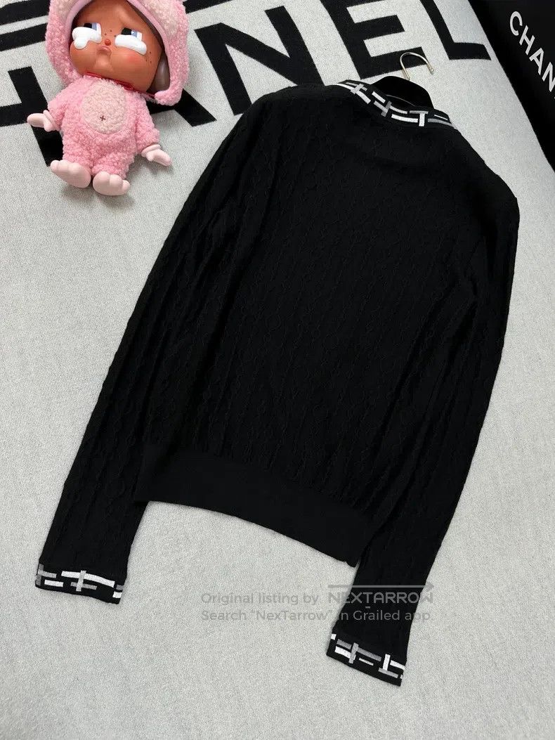 Hermes Hermes Black Chain Embossed Jacquard Texture Long Sleeve T Size XS / US 0-2 / IT 36-38 - 6 Thumbnail