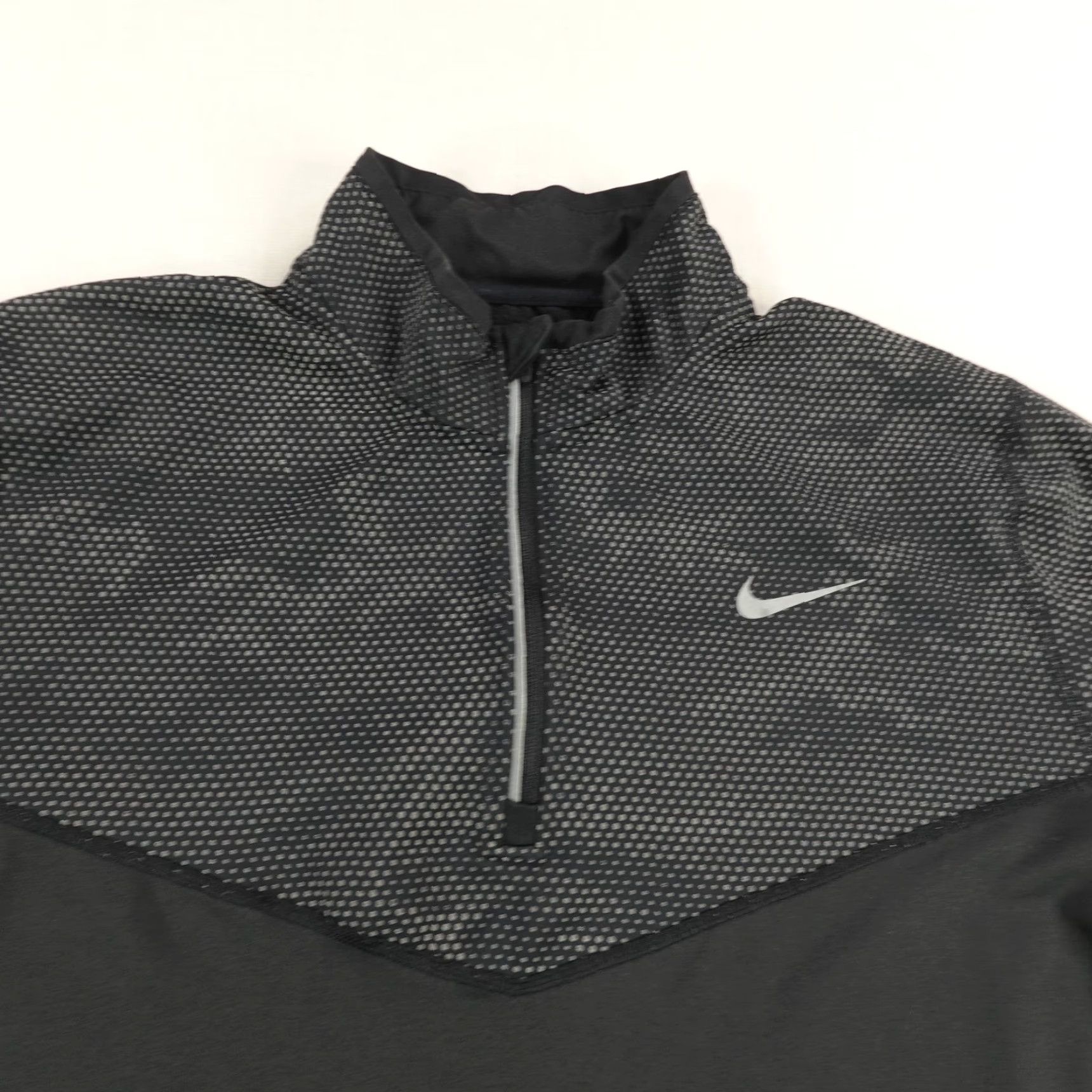 Nike Nike Jacket Large Black Gray Camo Running Reflective Element 1/4 Zip Womens Size L / US 10 / IT 46 - 2 Thumbnail