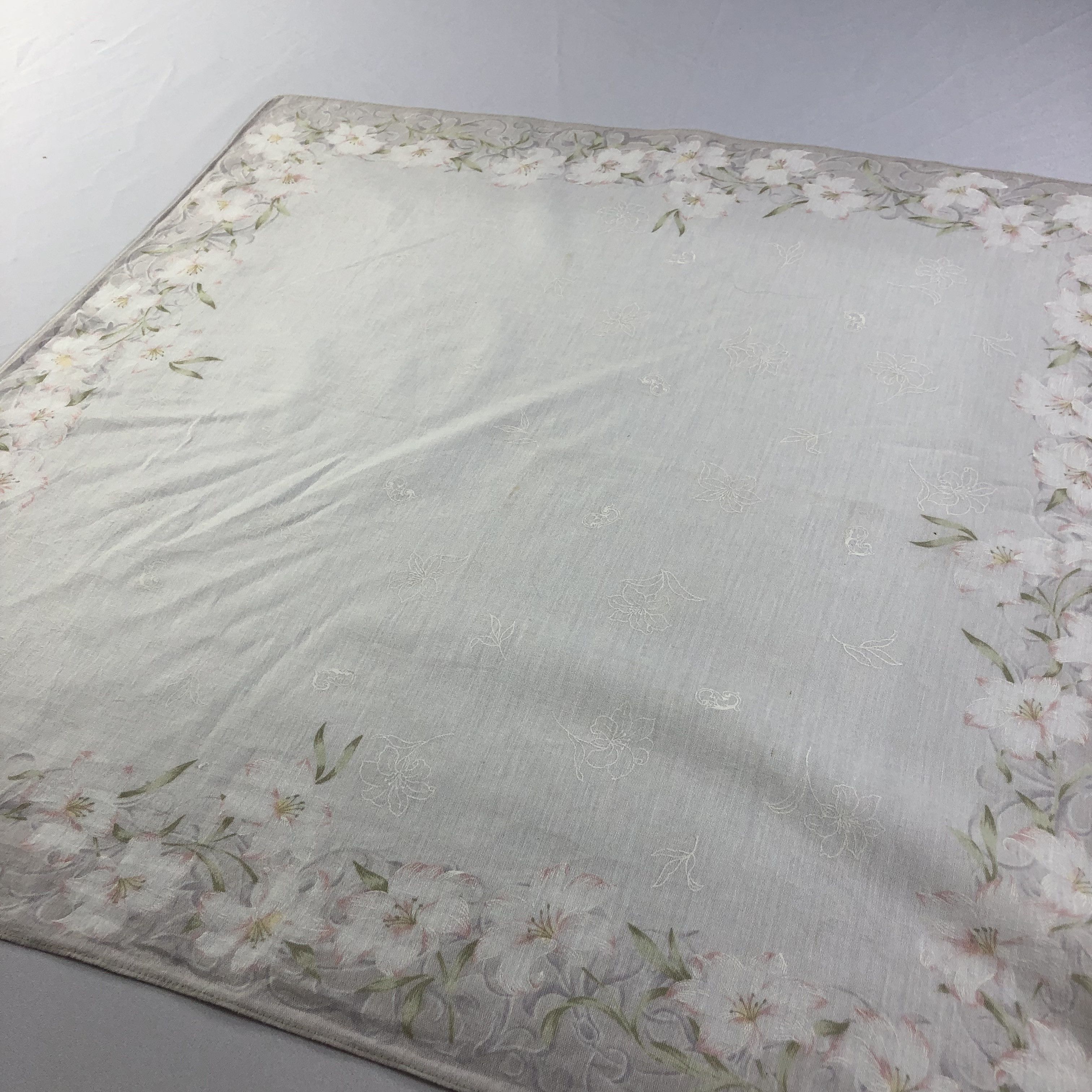 Pierre Balmain × Vintage Pierre Balmain Floral Handkerchief Neckerchief Bandana H2139 Size ONE SIZE - 3 Thumbnail