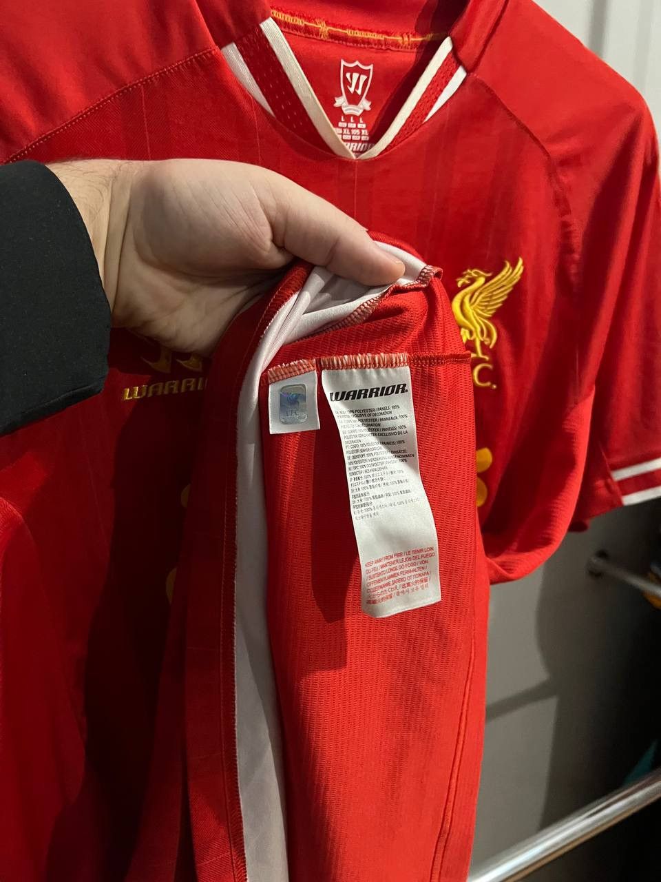 Warrior 2013/14 LIVERPOOL HOME SOCCER JERSEY FOOTBALL SHIRT L MENS Size US L / EU 52-54 / 3 - 10 Thumbnail